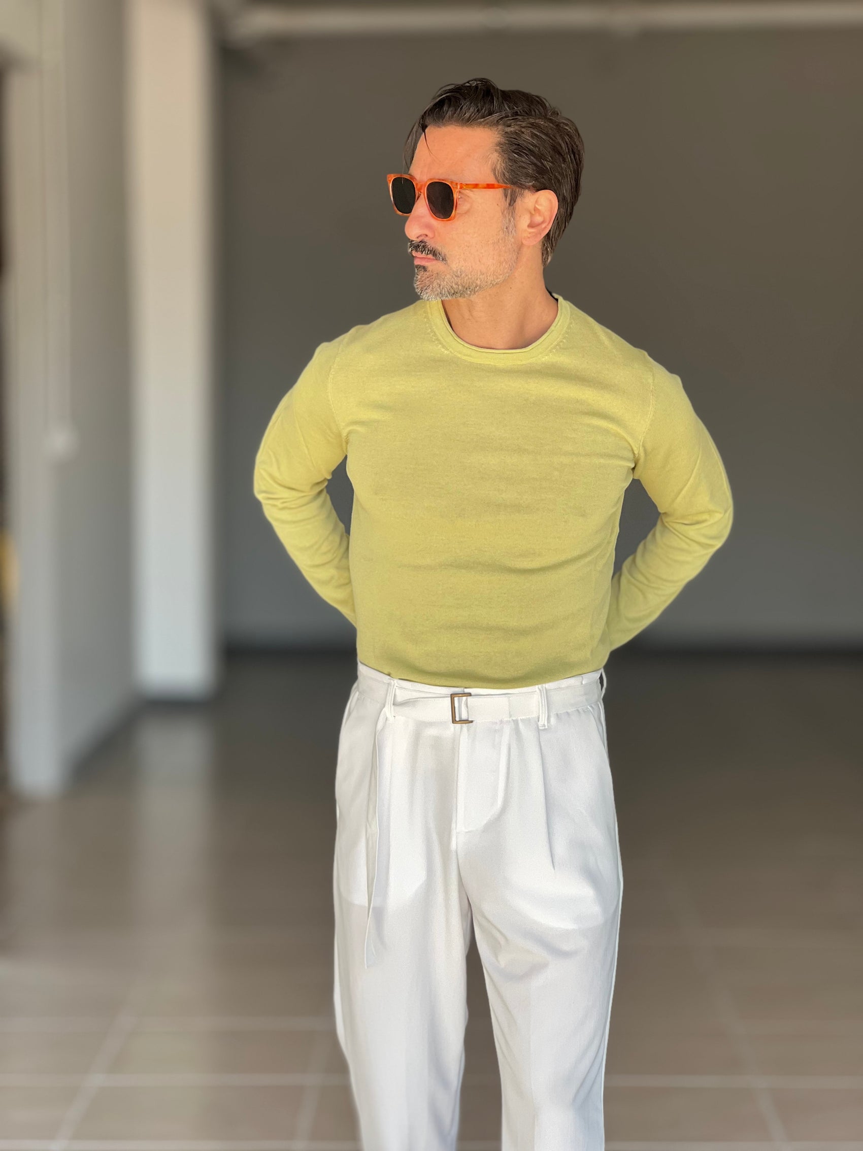 WHITE VISCOSE TROUSERS WITH REGULAR BOTTOM