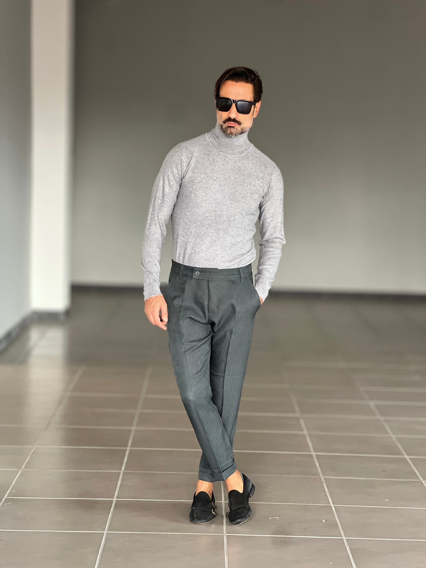 BLACK CHAIN ​​VISCOSE TROUSERS