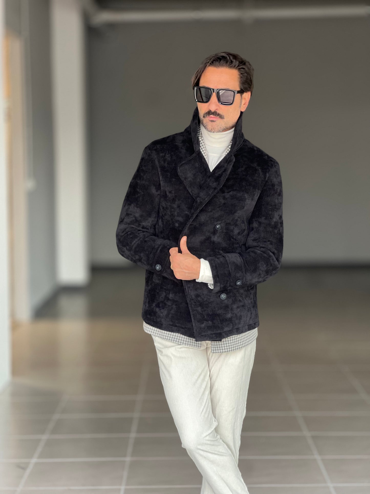 CAPPOTTINO NERO  VELLUTO MILLERIGHE