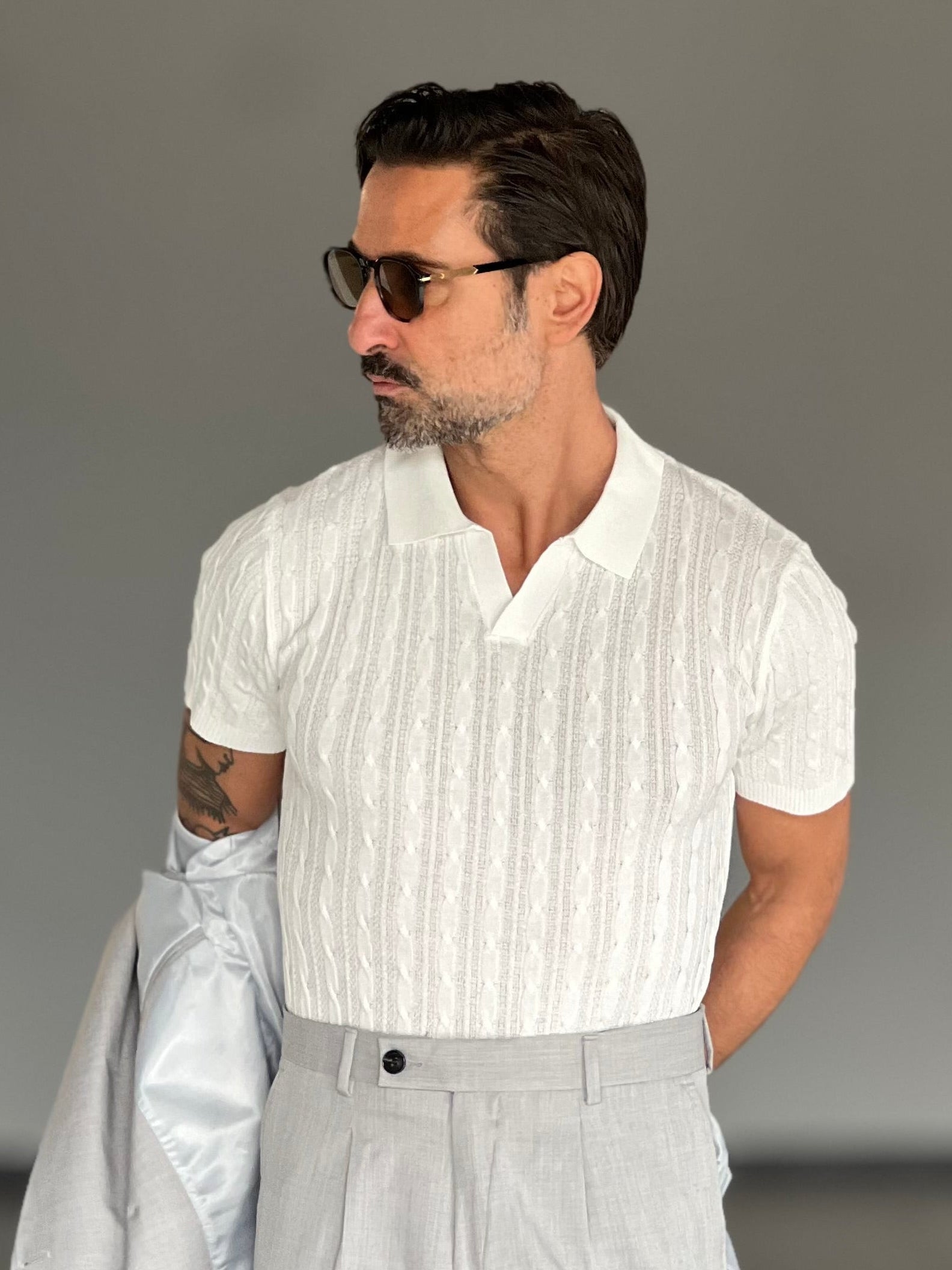 POLO BIANCA OPERATA COLLO AMERICANO