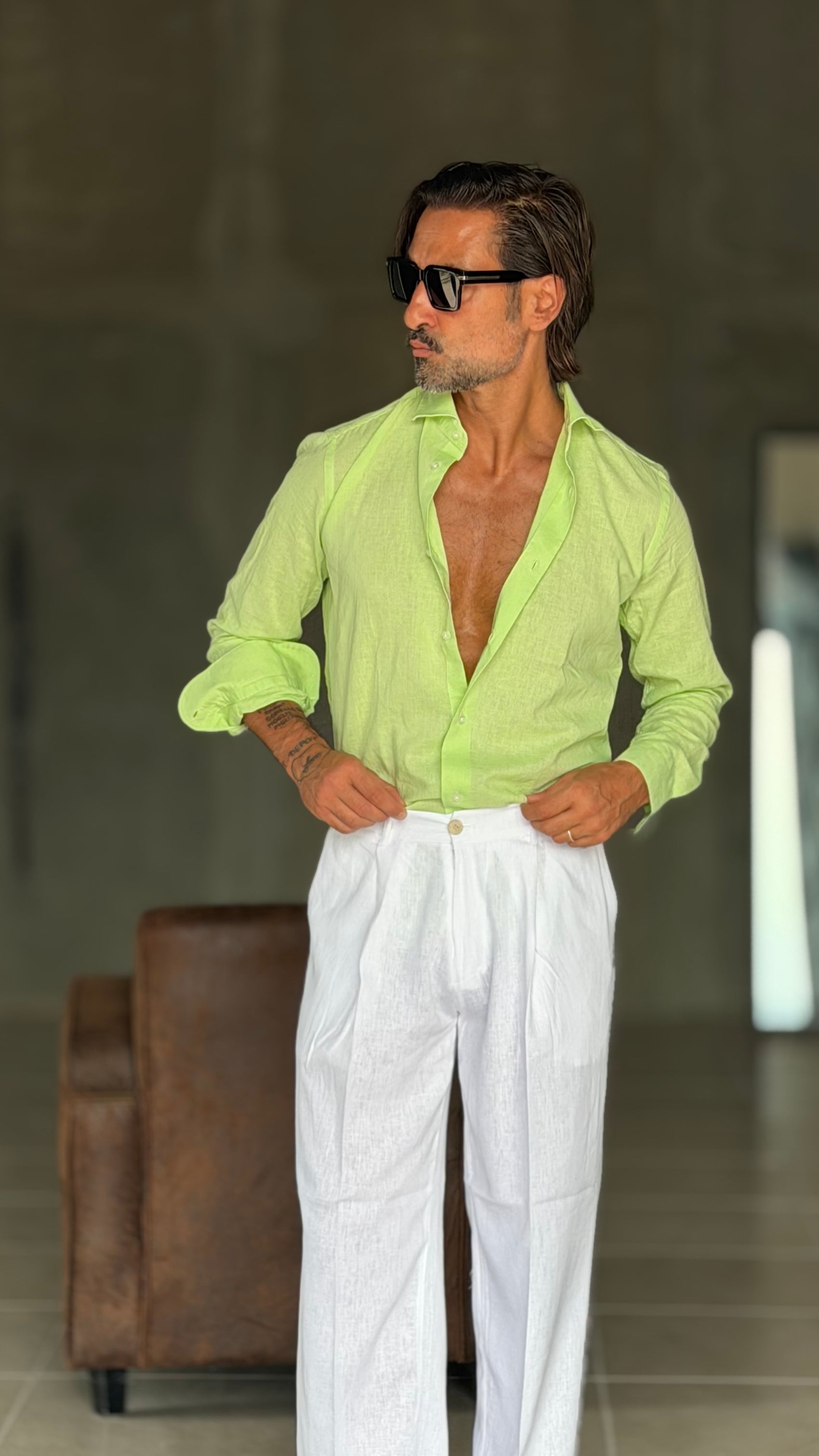 WHITE VISCOSE TROUSERS WITH REGULAR BOTTOM