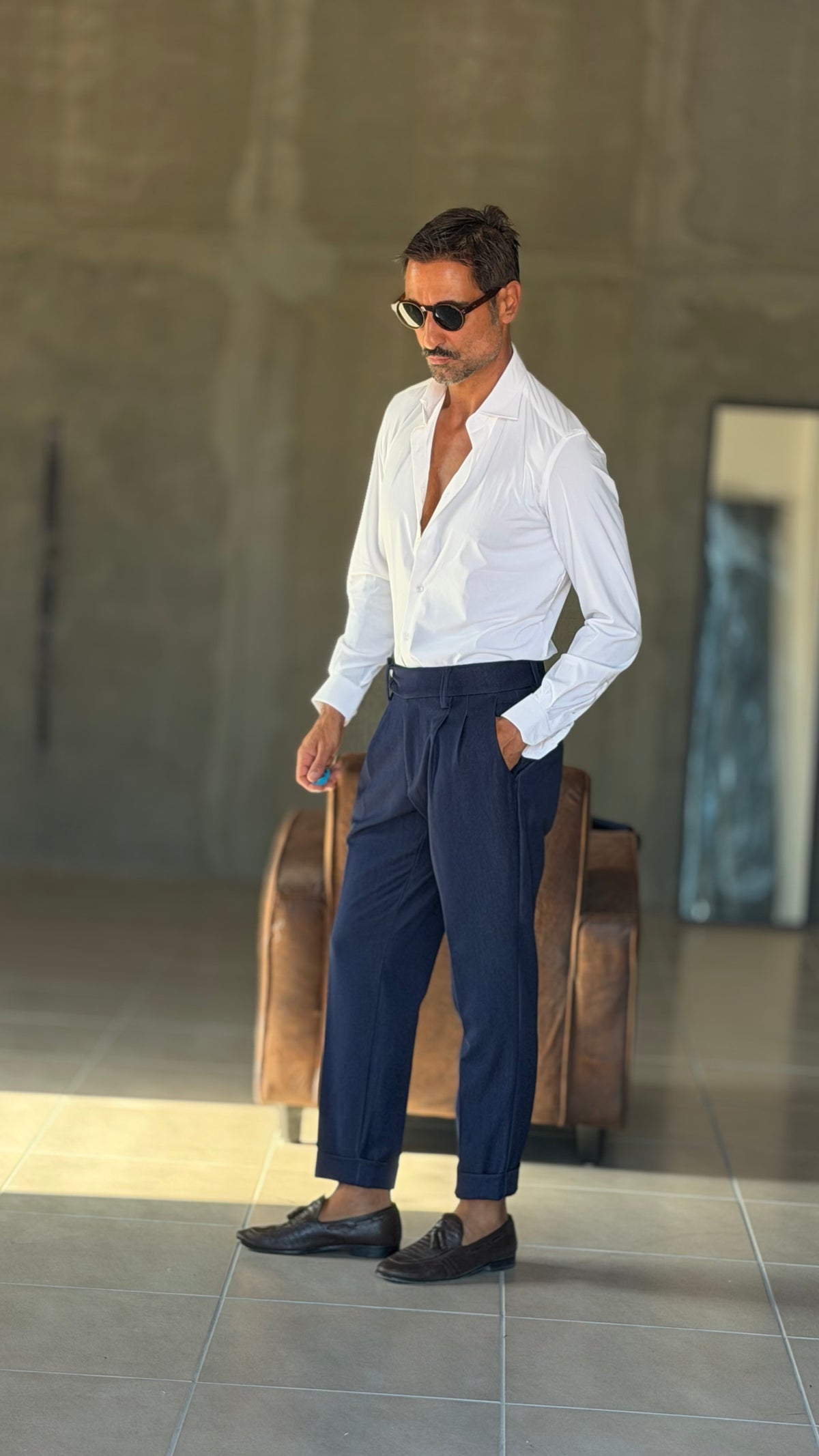 WHITE VISCOSE TROUSERS WITH REGULAR BOTTOM