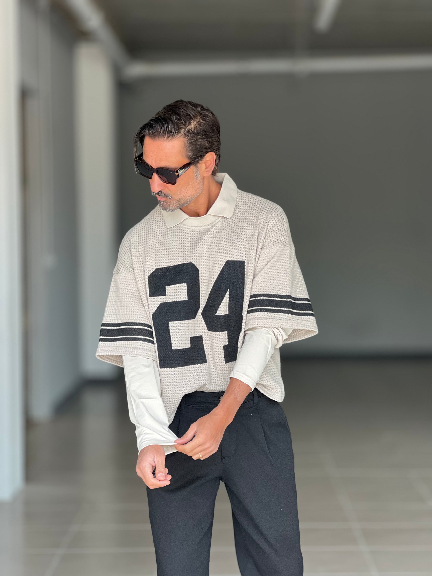 MAGLIA  BEIGE  CROP DOPPIATA MOD FOOTBALL OVER SIZE