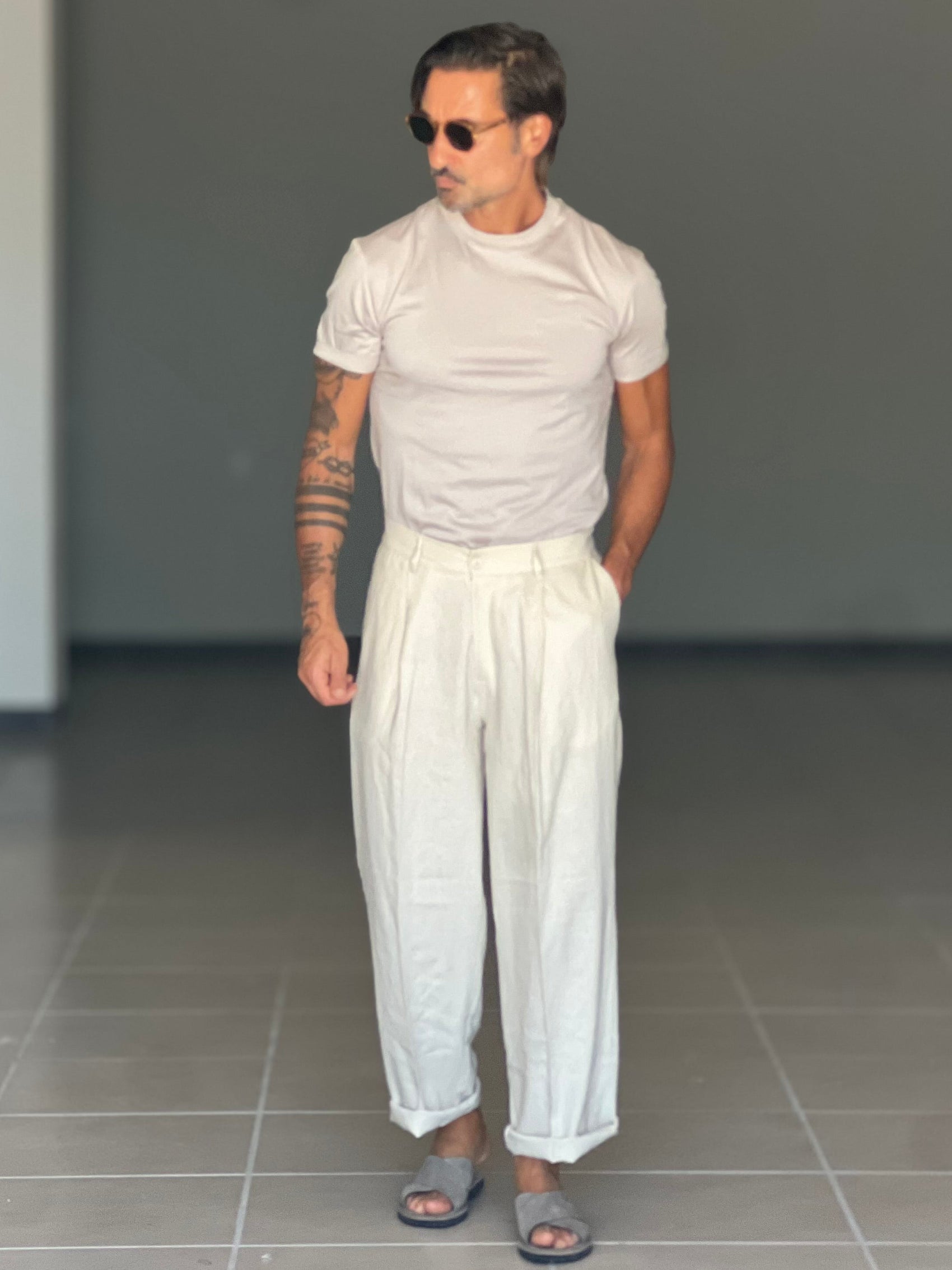 WHITE VISCOSE TROUSERS WITH REGULAR BOTTOM