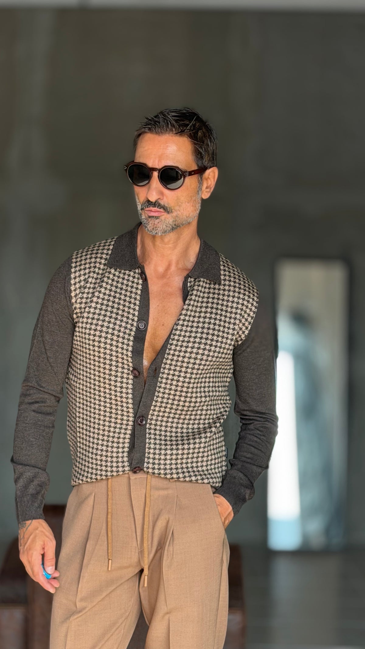 WHITE VISCOSE TROUSERS WITH REGULAR BOTTOM