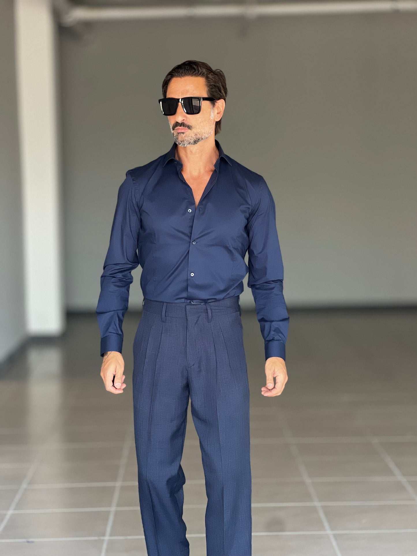 PANTALONE ESTIVO LANA E VISCOSA  BLU ROYAL  PINCES