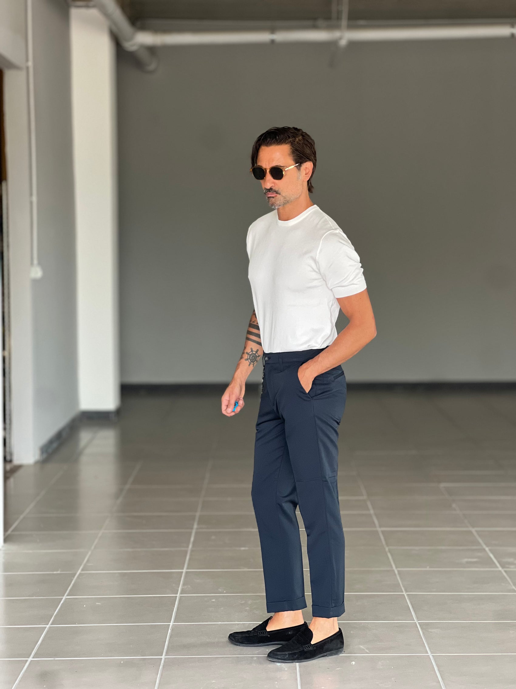 WHITE VISCOSE TROUSERS WITH REGULAR BOTTOM