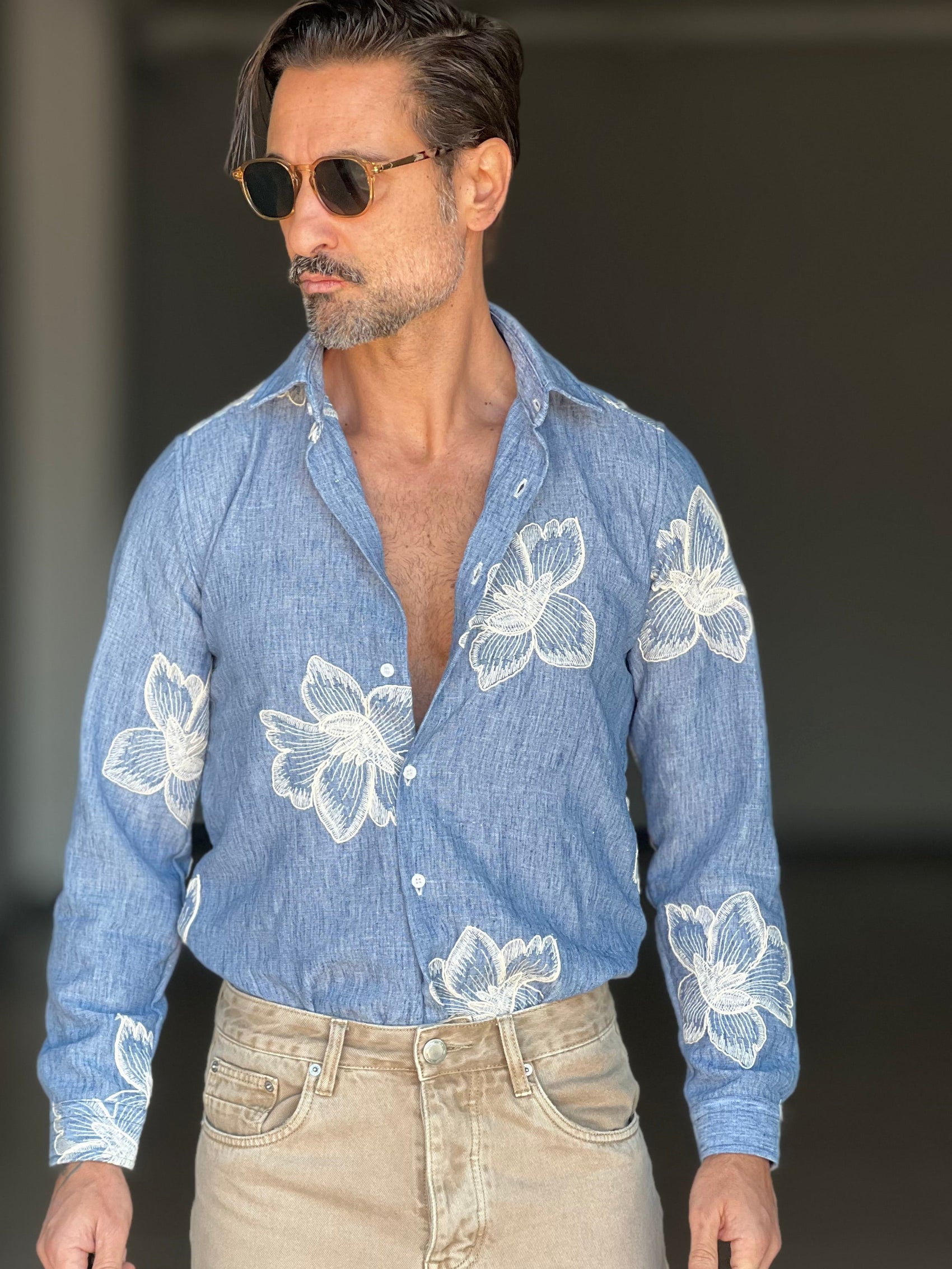 CAMICIA CELESTE  FANTASIA KENIA IN COTONE FIAMMATO  RICAMATA