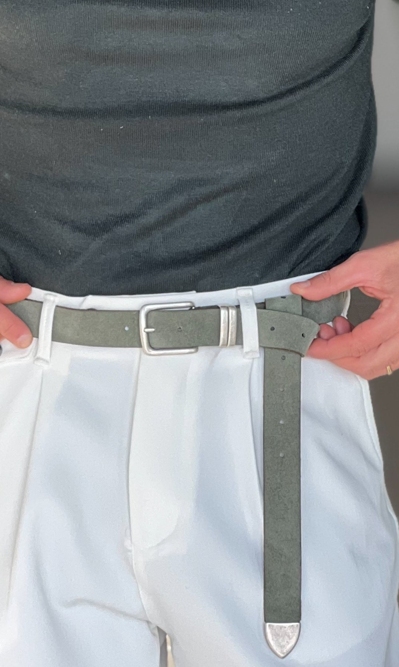 CINTURA CAMOSCIO PELLE VERDE  FIBIA PICCOLA