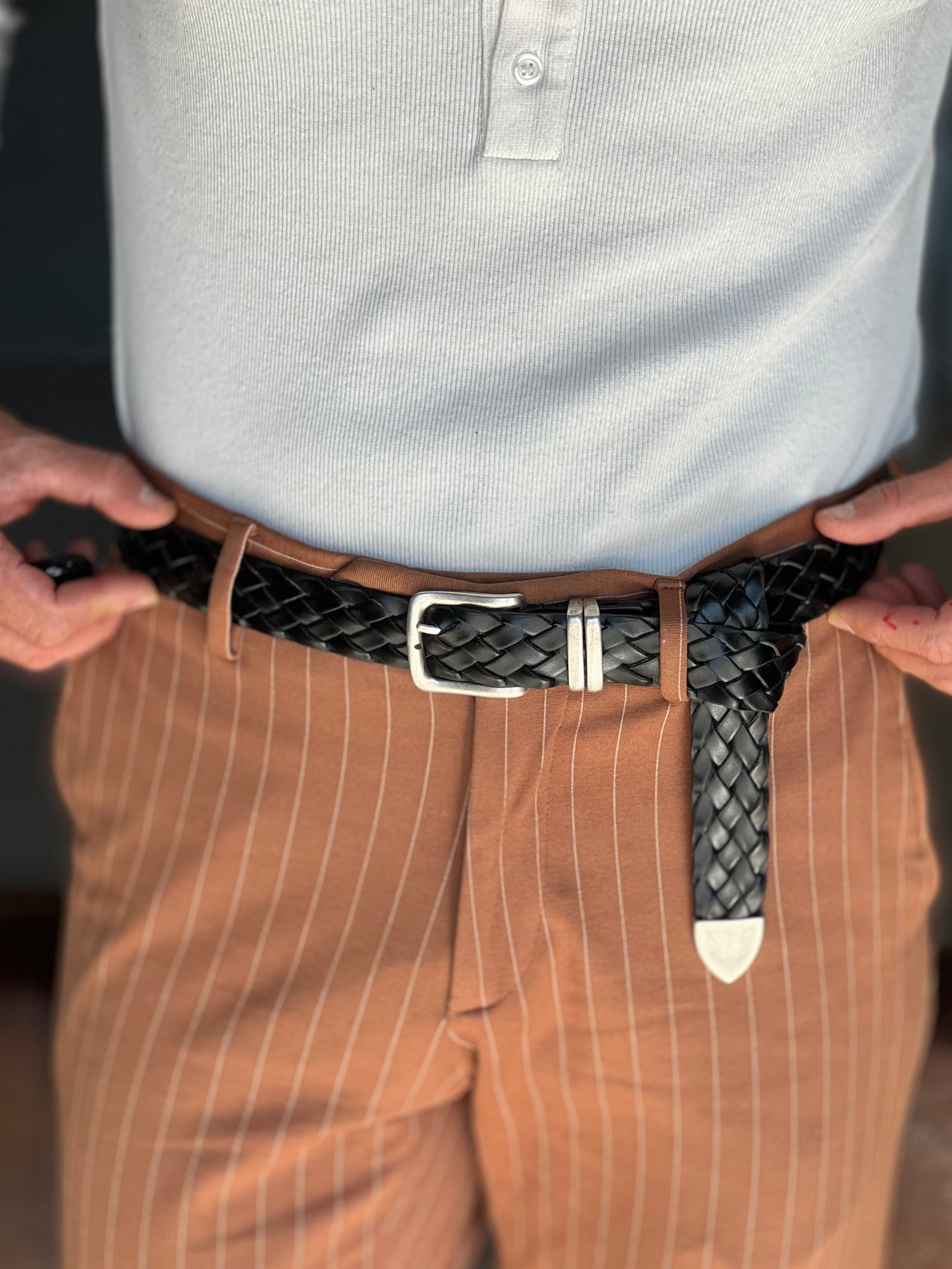 CINTURA INTRECCIO PELLE  NERA FIBIA METALLO