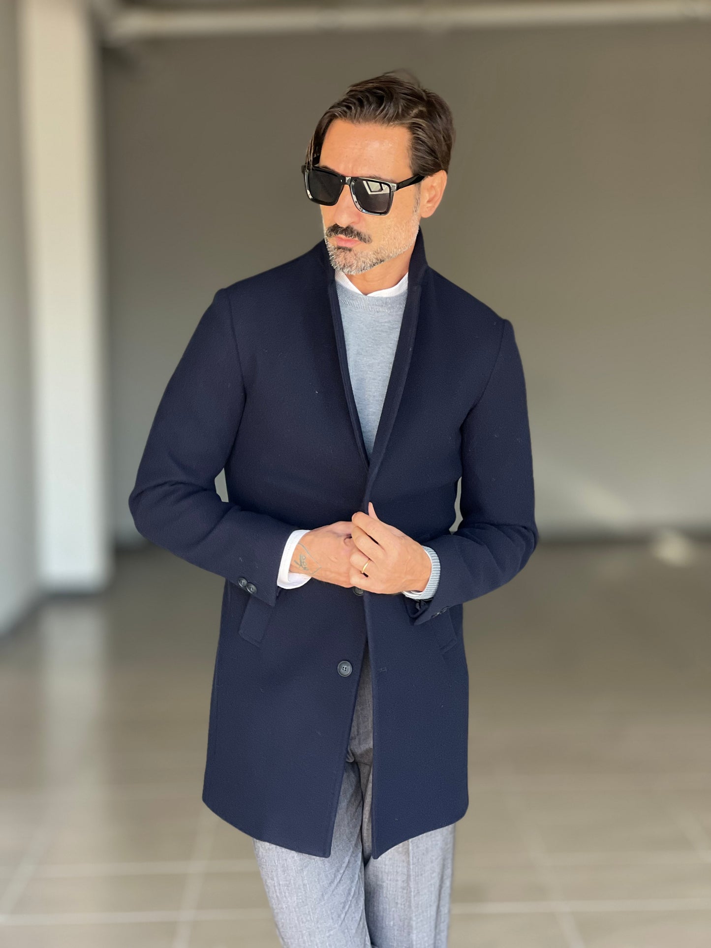 CAPPOTTO  BLU MODELLO BARONETTO
