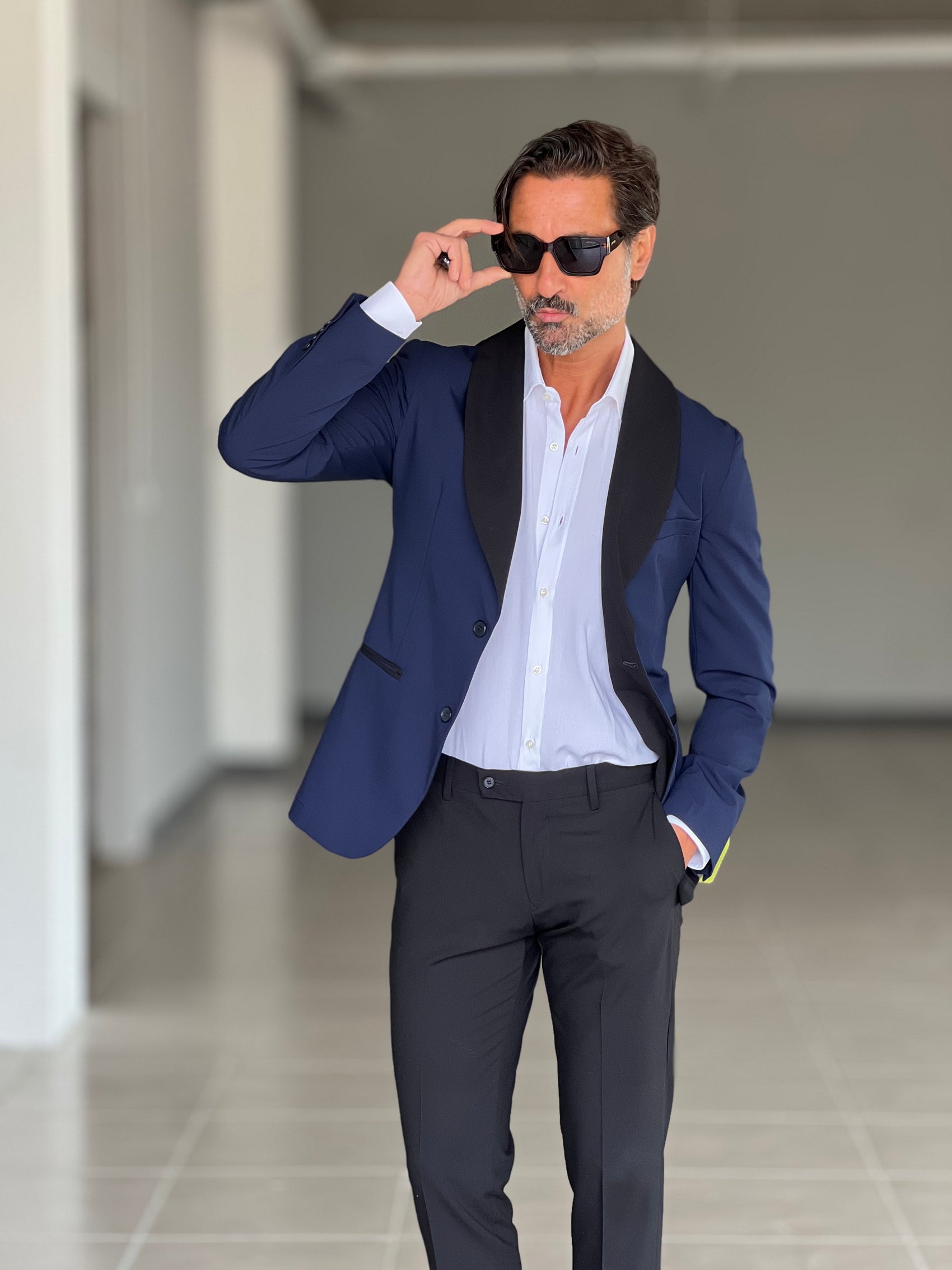 ABITO  SMOKING BLU REVER NERO PANTALONE NERO