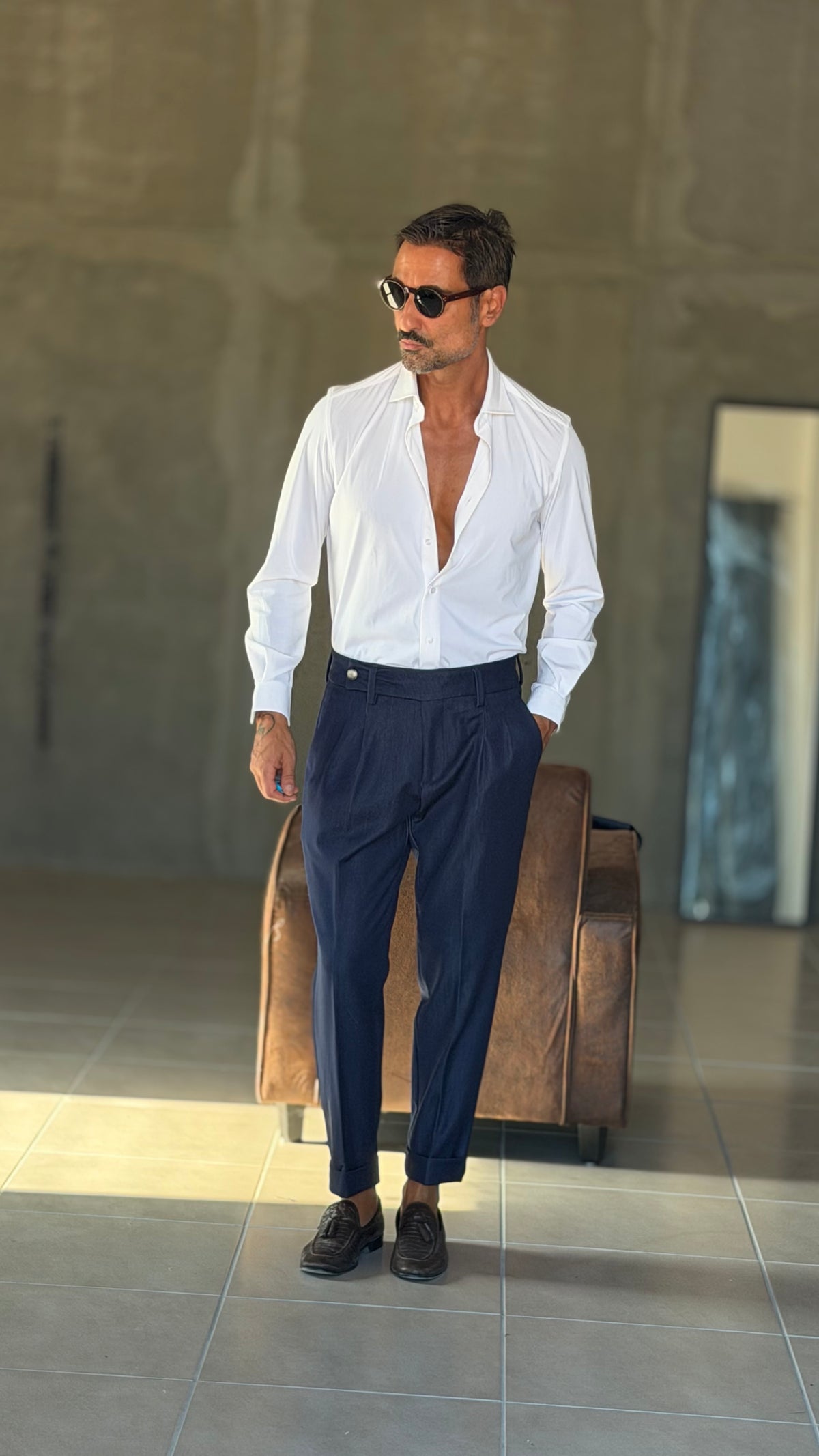 WHITE VISCOSE TROUSERS WITH REGULAR BOTTOM