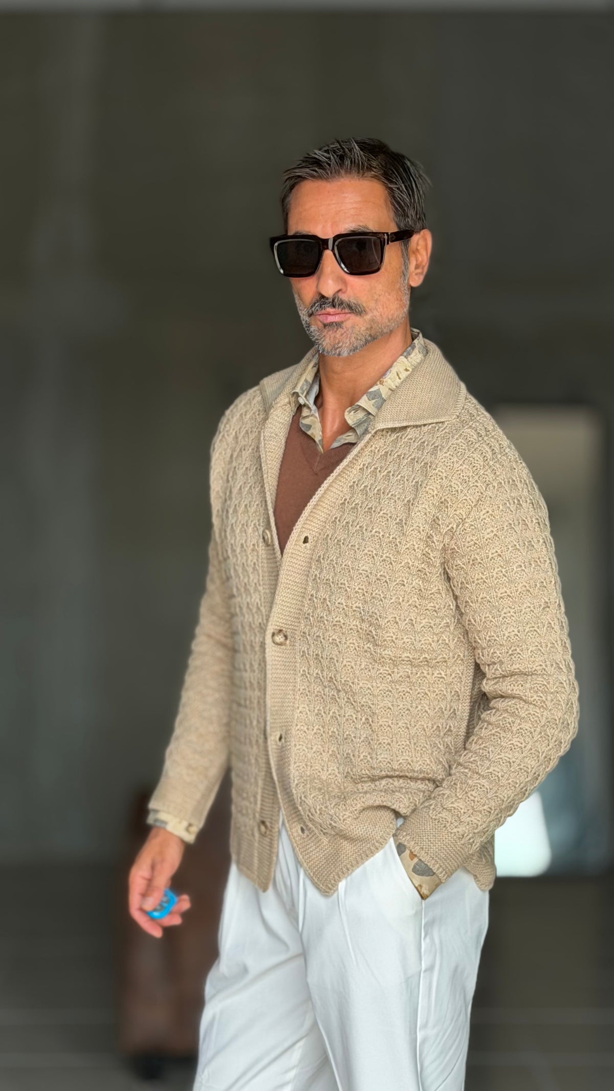 WHITE VISCOSE TROUSERS WITH REGULAR BOTTOM
