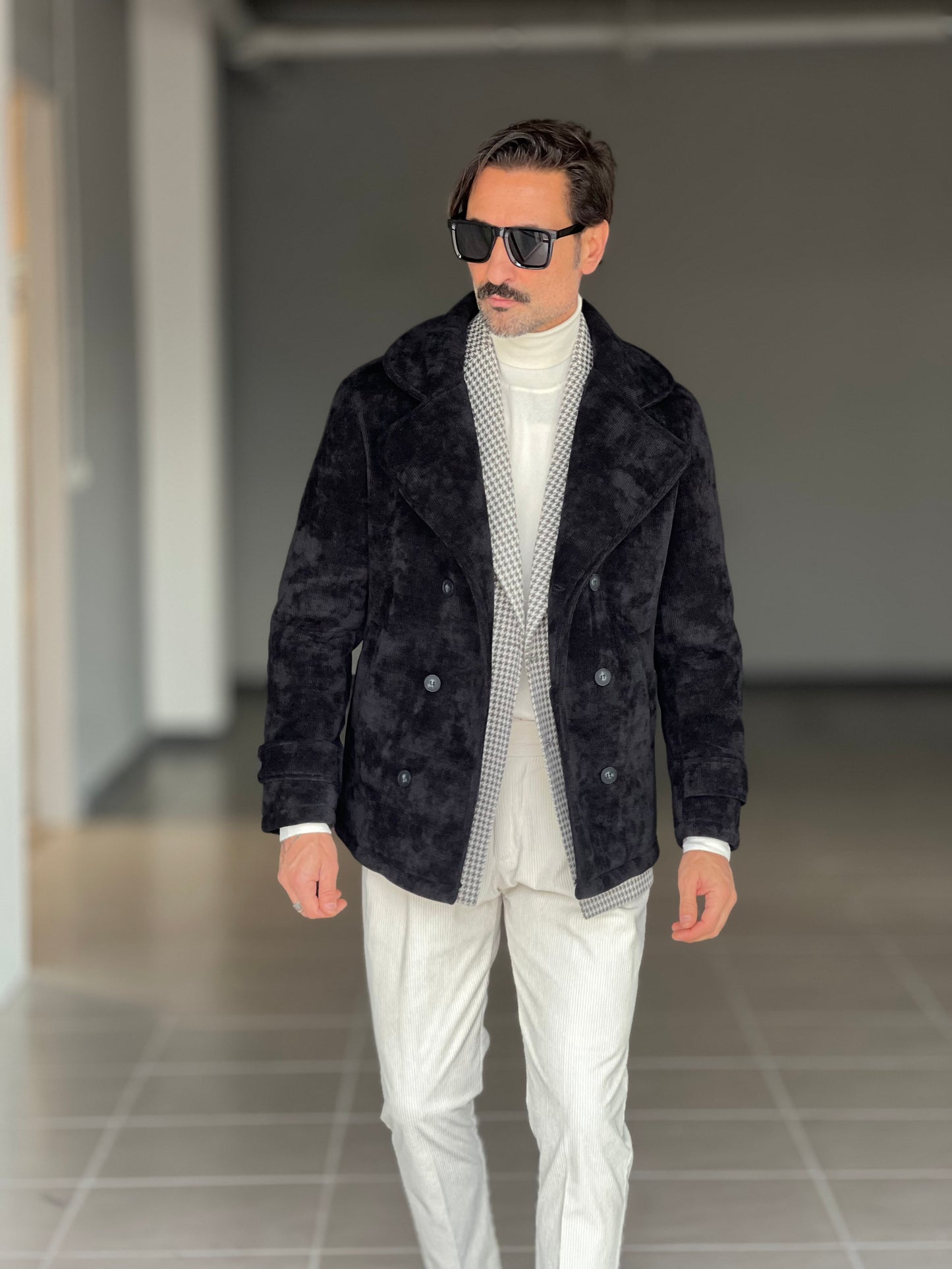 CAPPOTTINO NERO  VELLUTO MILLERIGHE