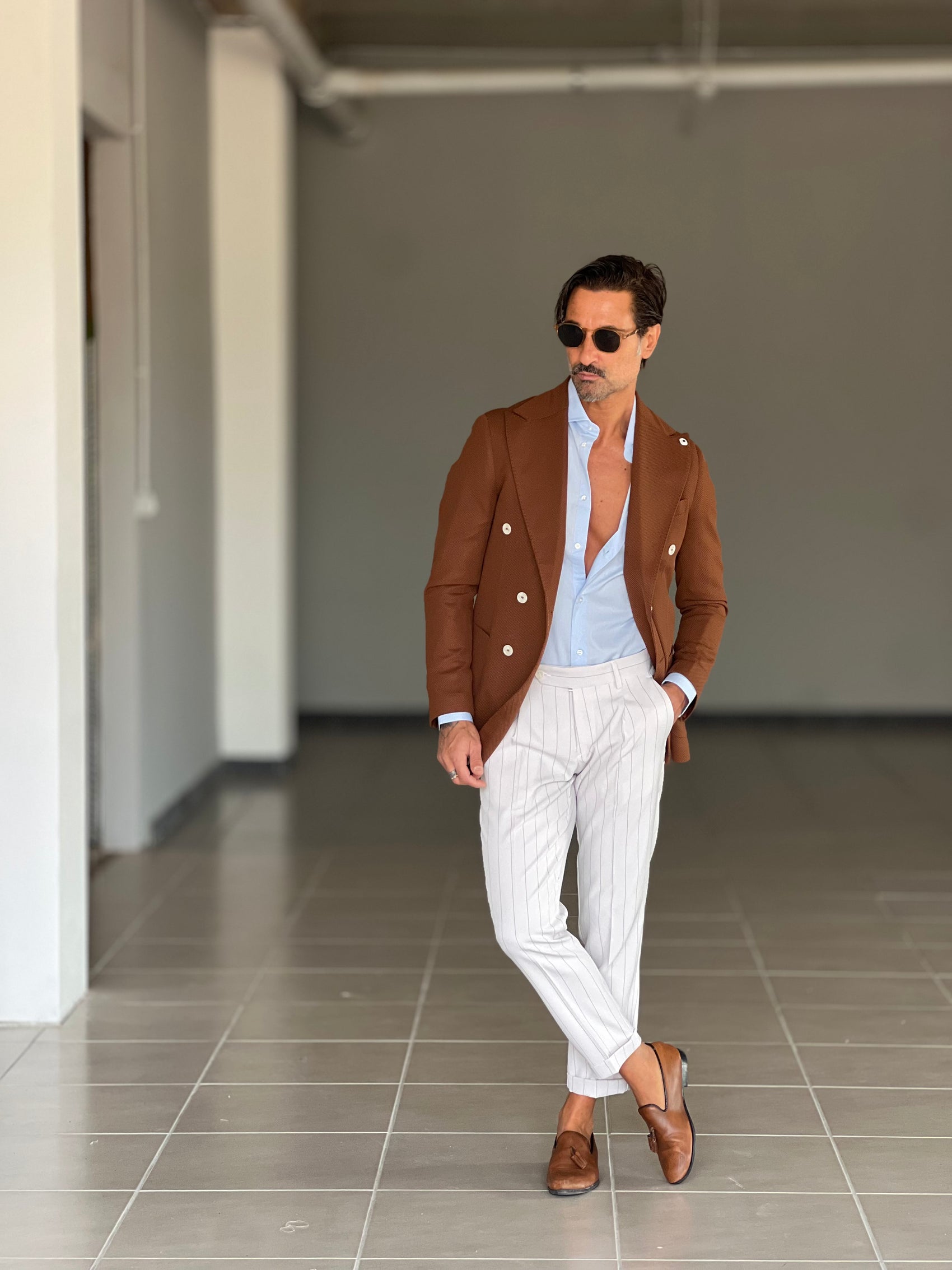 WHITE VISCOSE TROUSERS WITH REGULAR BOTTOM