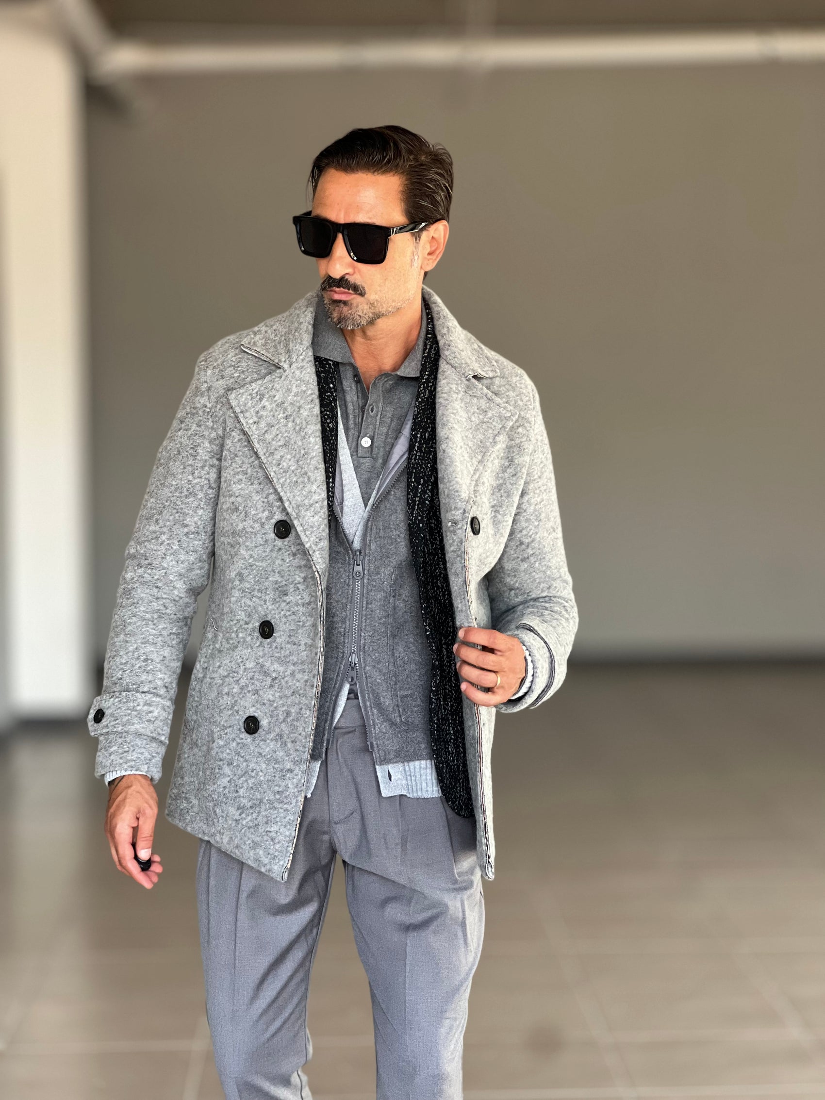 CAPPOTTINO GRIGIO LAVORAZIONE ALPACA TESSUTO LANA E MISTI KOON