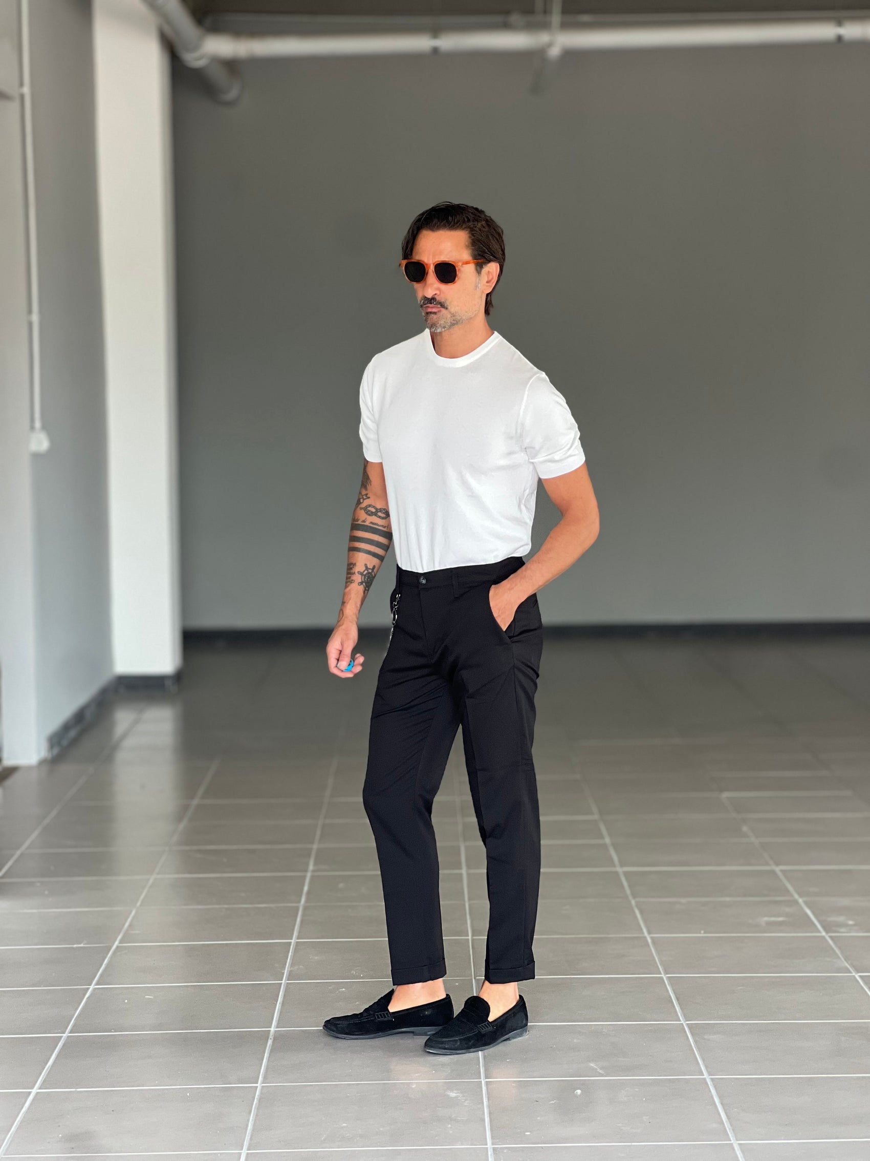 WHITE VISCOSE TROUSERS WITH REGULAR BOTTOM