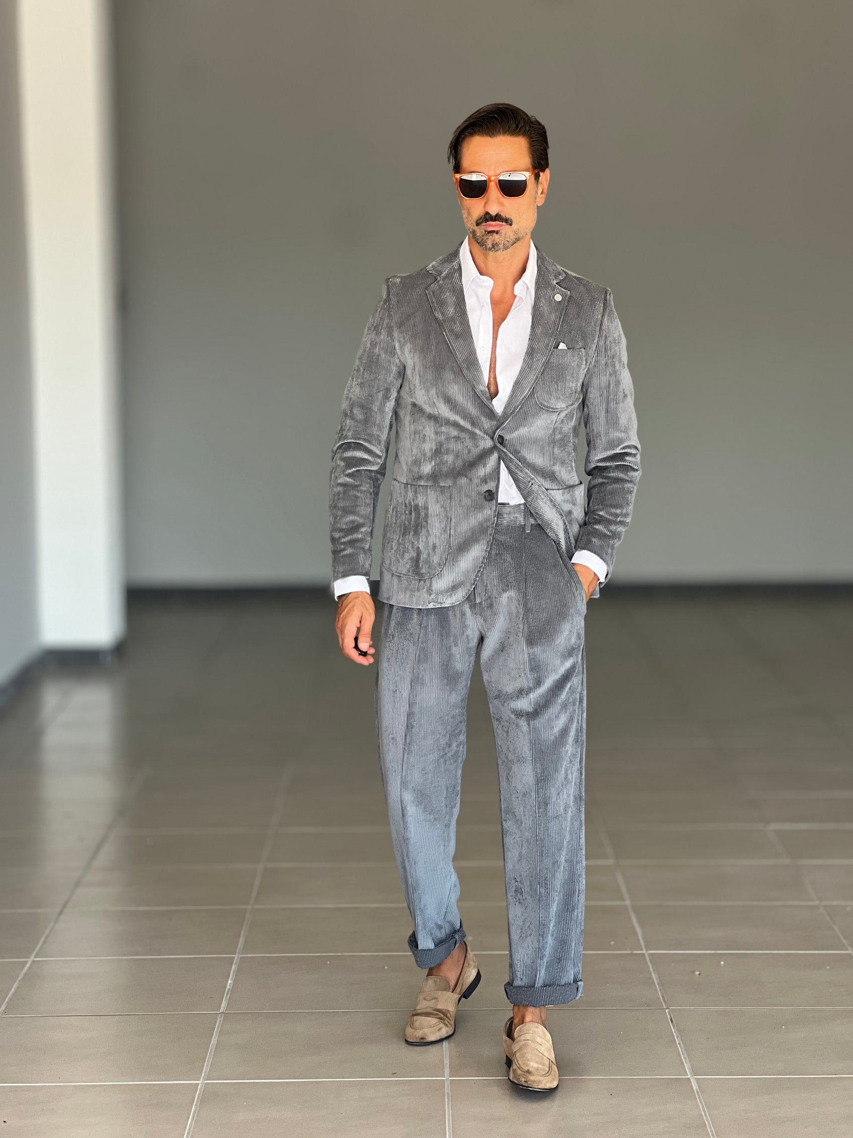 PANTALONE VELLUTO GRIGIO PINCES VITA ALTA XAGON