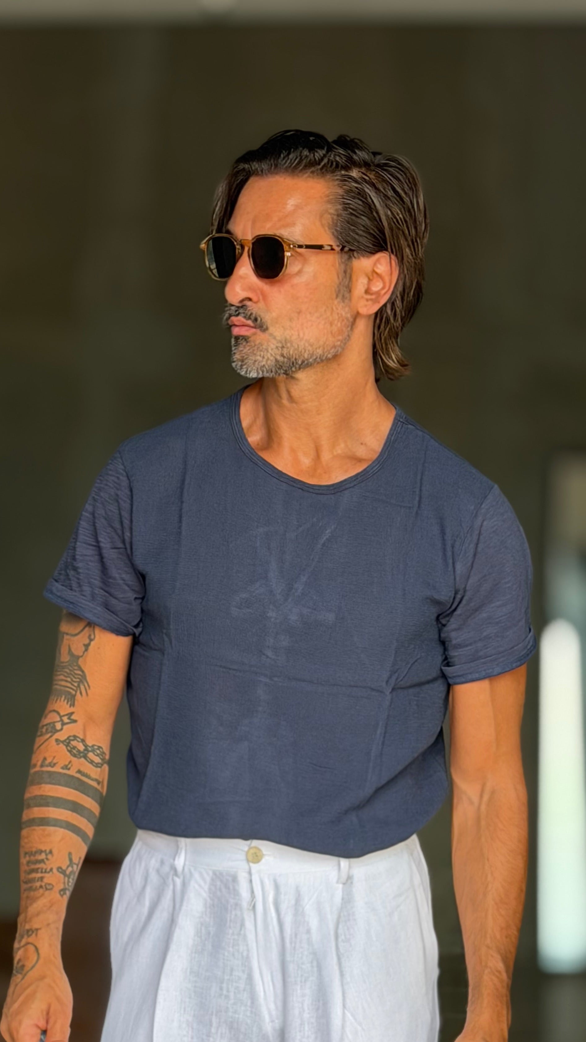 T SHIRT BLU COTONE E LINO GARZATA