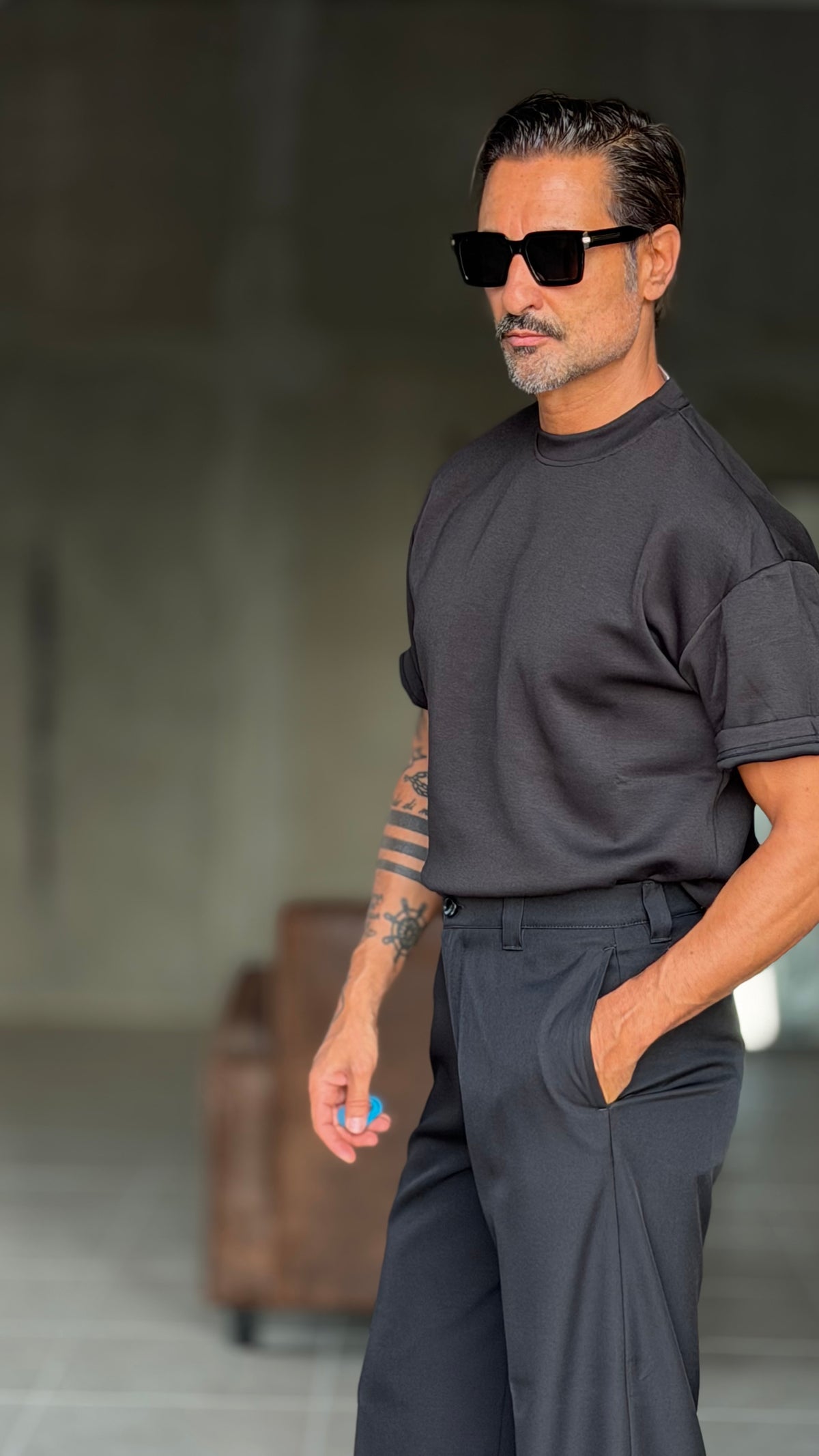 PANTALONE NERO FONDO AMPIO ALTATENSIONE 0101 ( ABBINABILE ALLA GIACCA CROP NERA  0101)