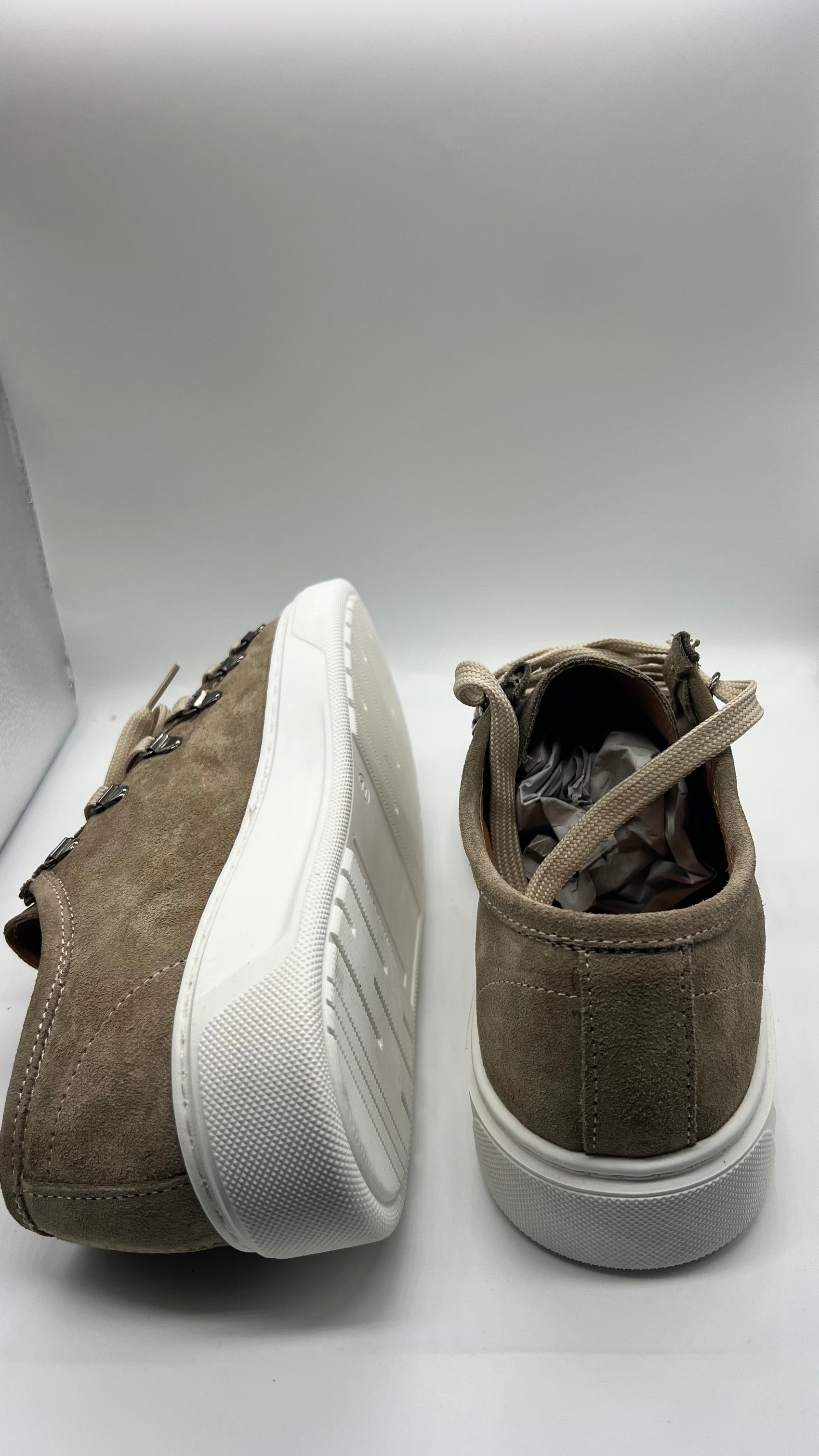 LEATHER AND SUEDE SNEAKERS WITH YELLOW CAP