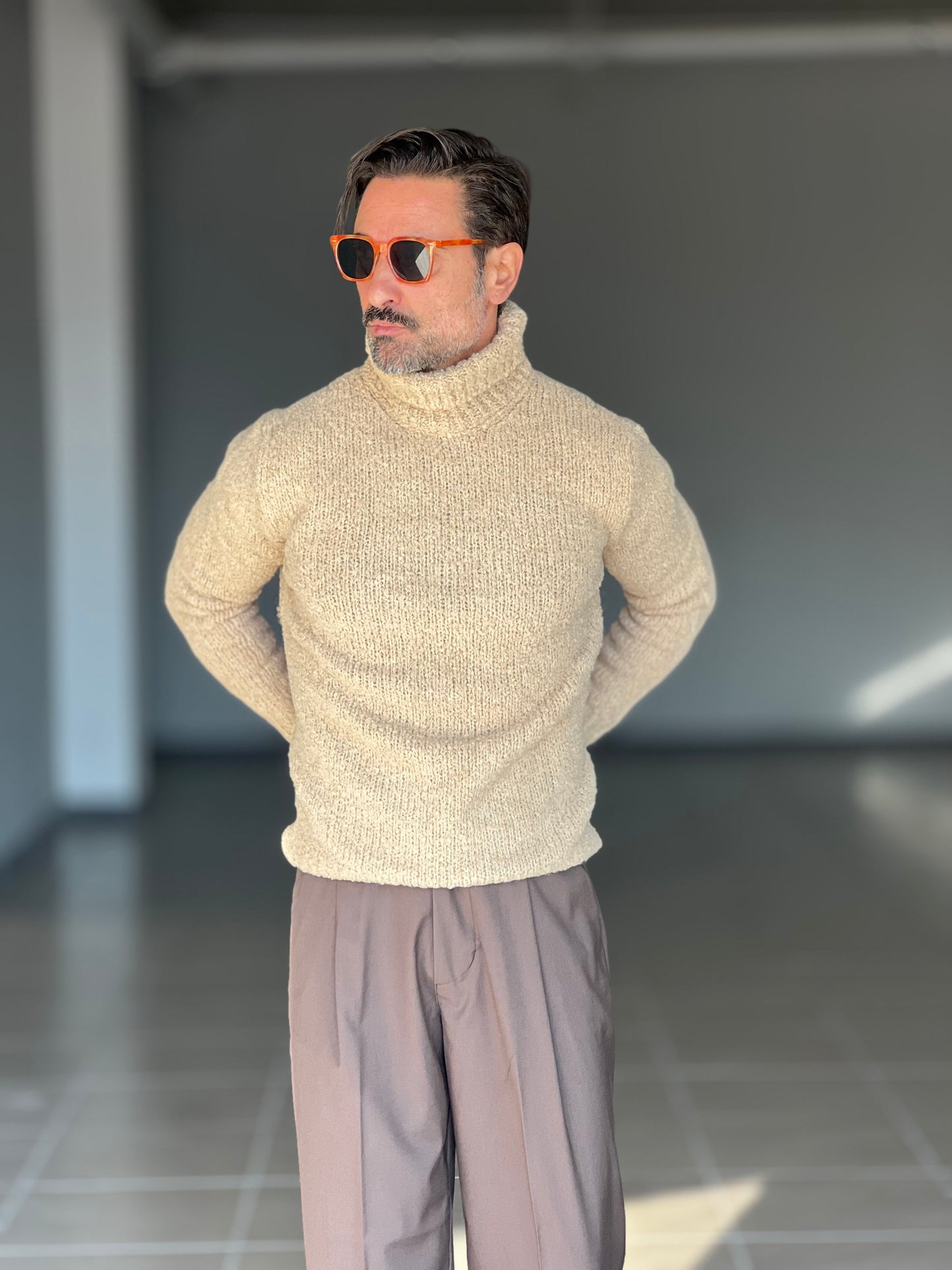 COLLO ALTO CAMMELLO LAVORAZIONE BOUCLE'