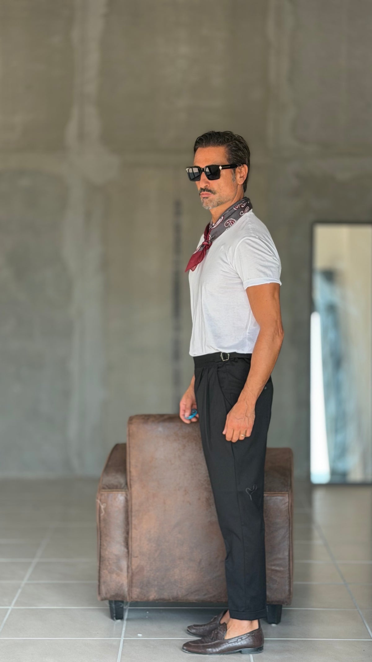 PANTALONE NERO VITA ALTA PINCES VISCOSA  EFFETTO FLANELLA BATTUTA