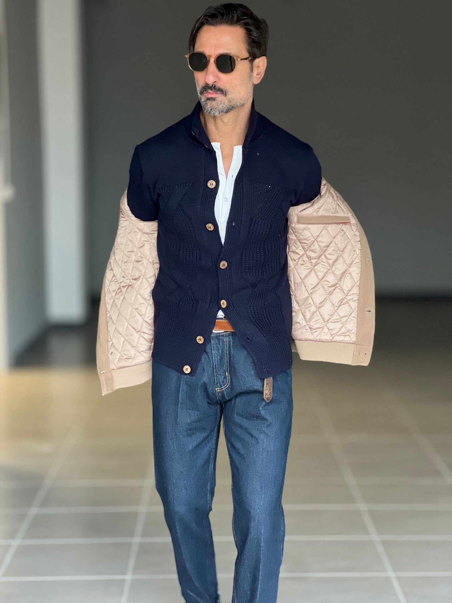 CARDIGAN  BLU OPERATO COLLO IN PIEDI