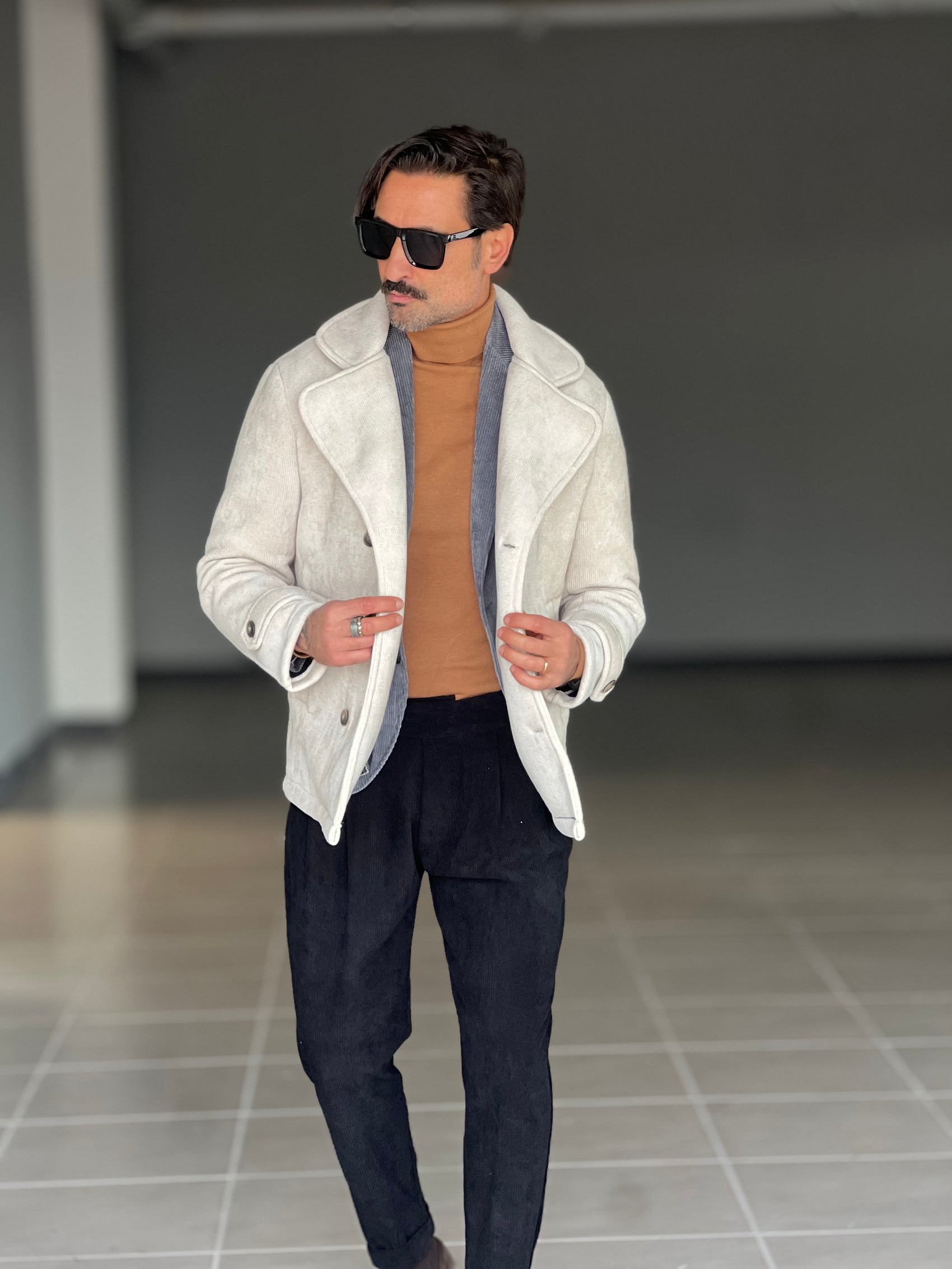 PANTALONE VELLUTO  NERO PINCES VITA ALTA