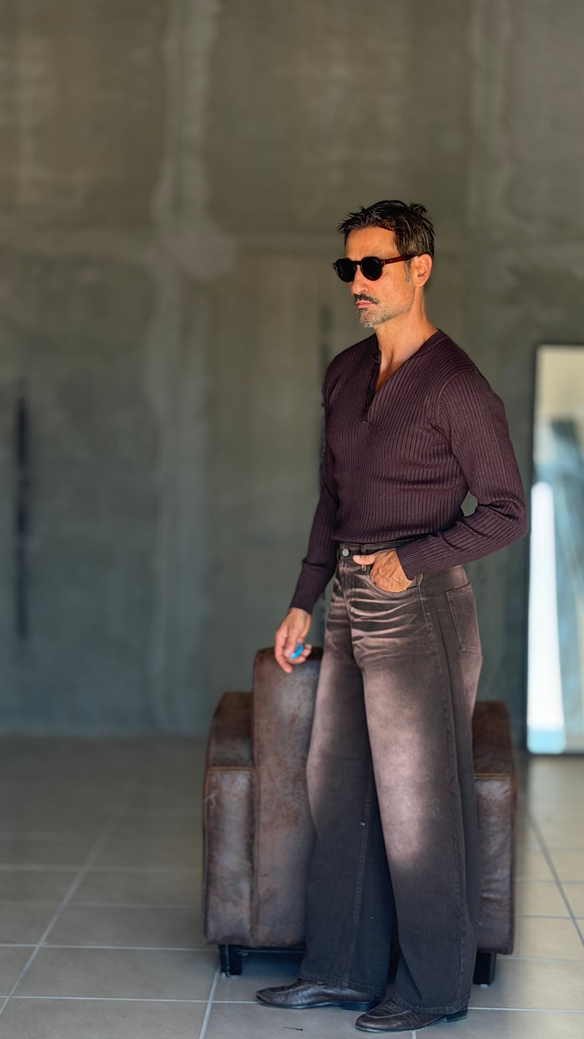 WHITE VISCOSE TROUSERS WITH REGULAR BOTTOM