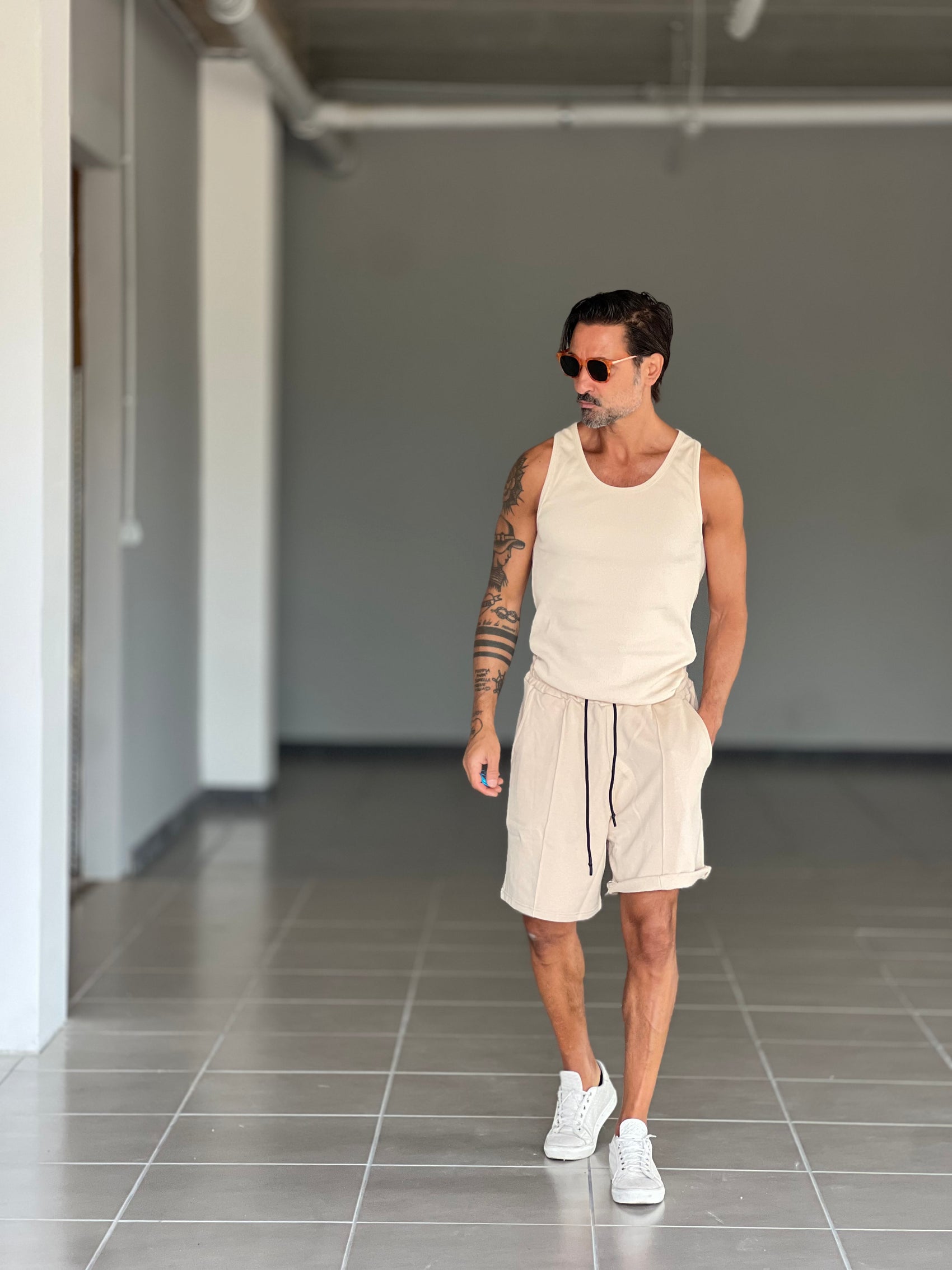 BERMUDA FELPA BEIGE COMFORT FIT