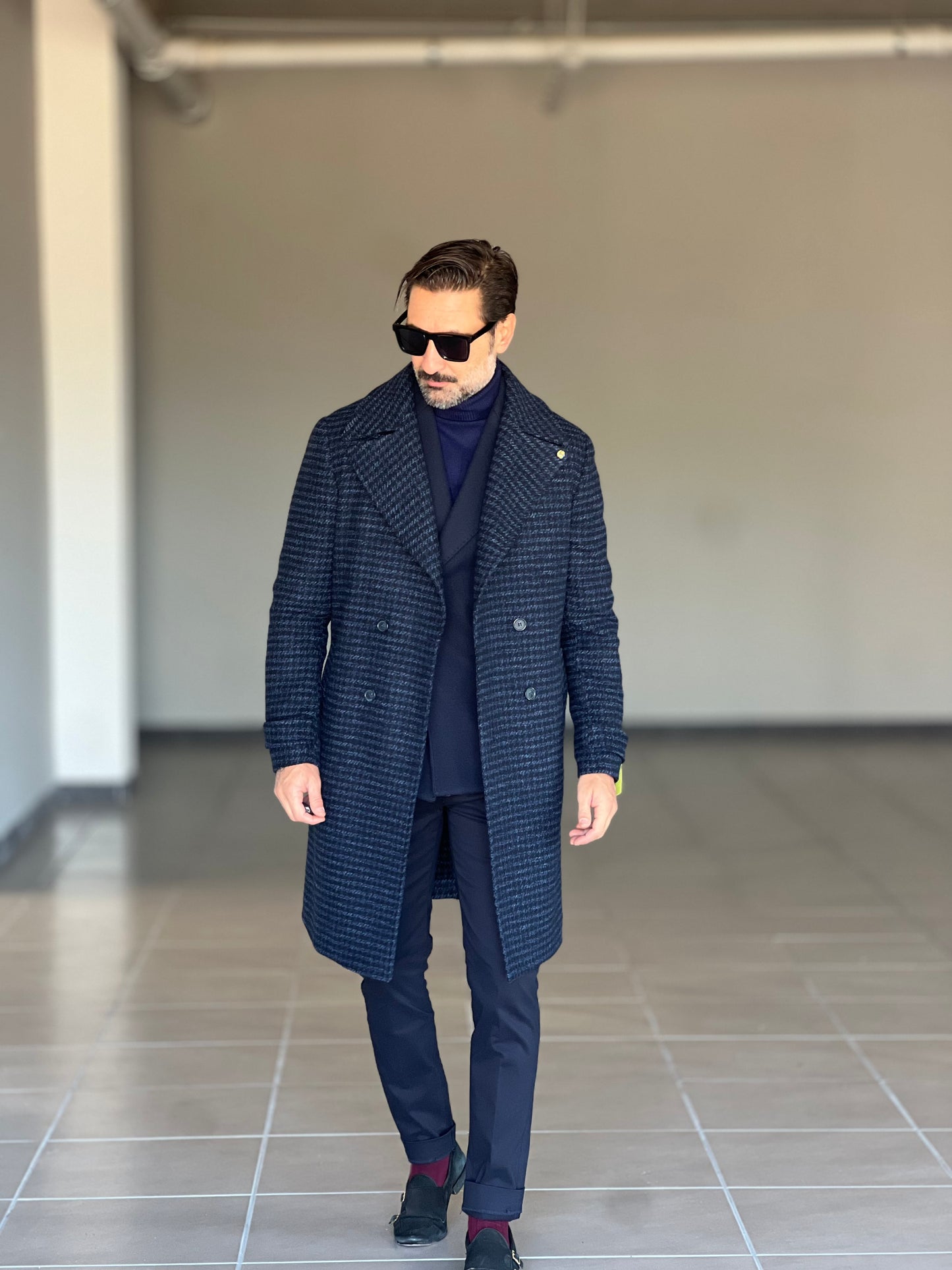 CAPPOTTO  NERO  E BLU DOPPIOPETTO PIE DE POULE