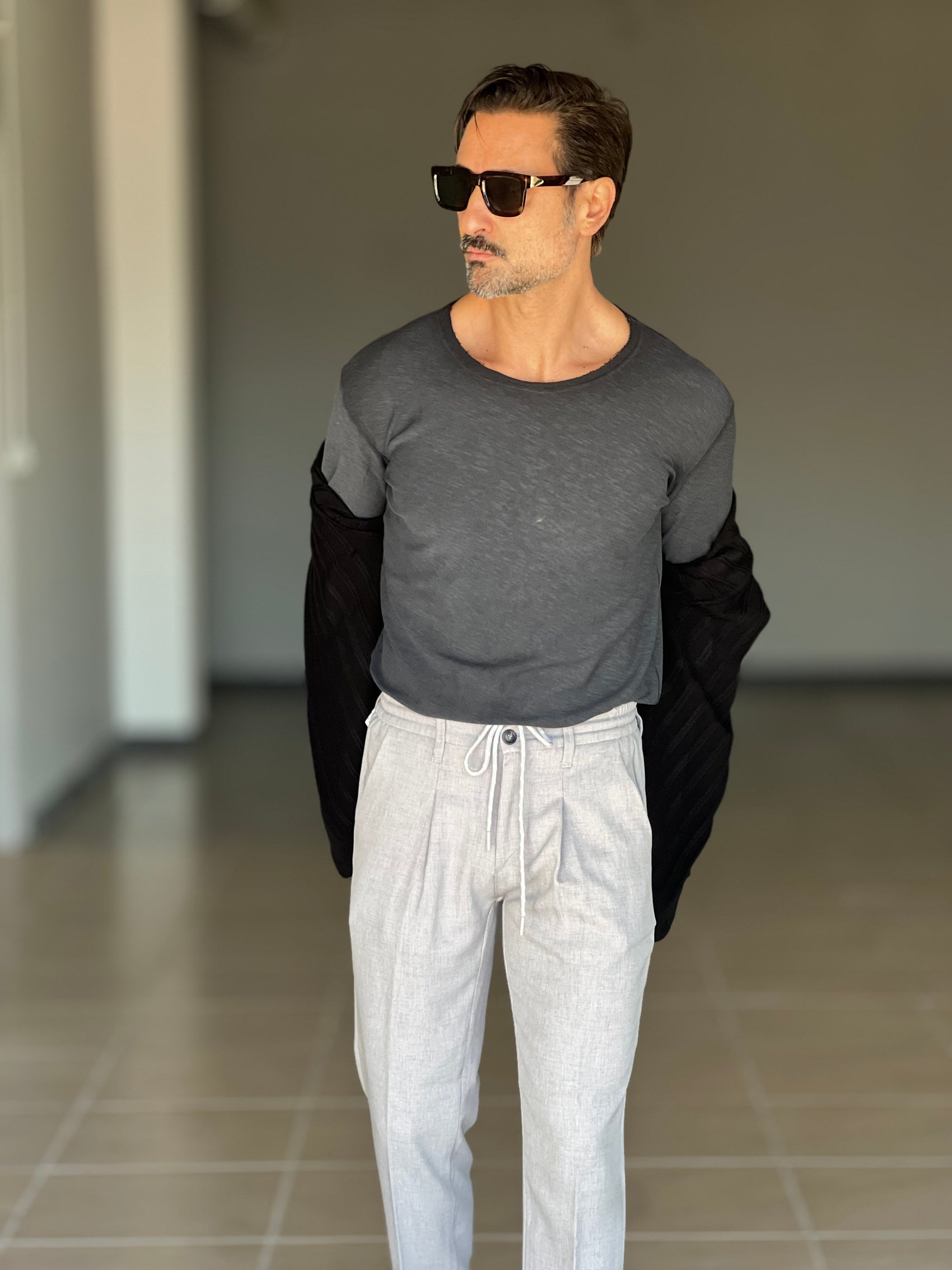 MAGLIA  XAGON NERA  SCOLLO BARCA DOUBLEFACE