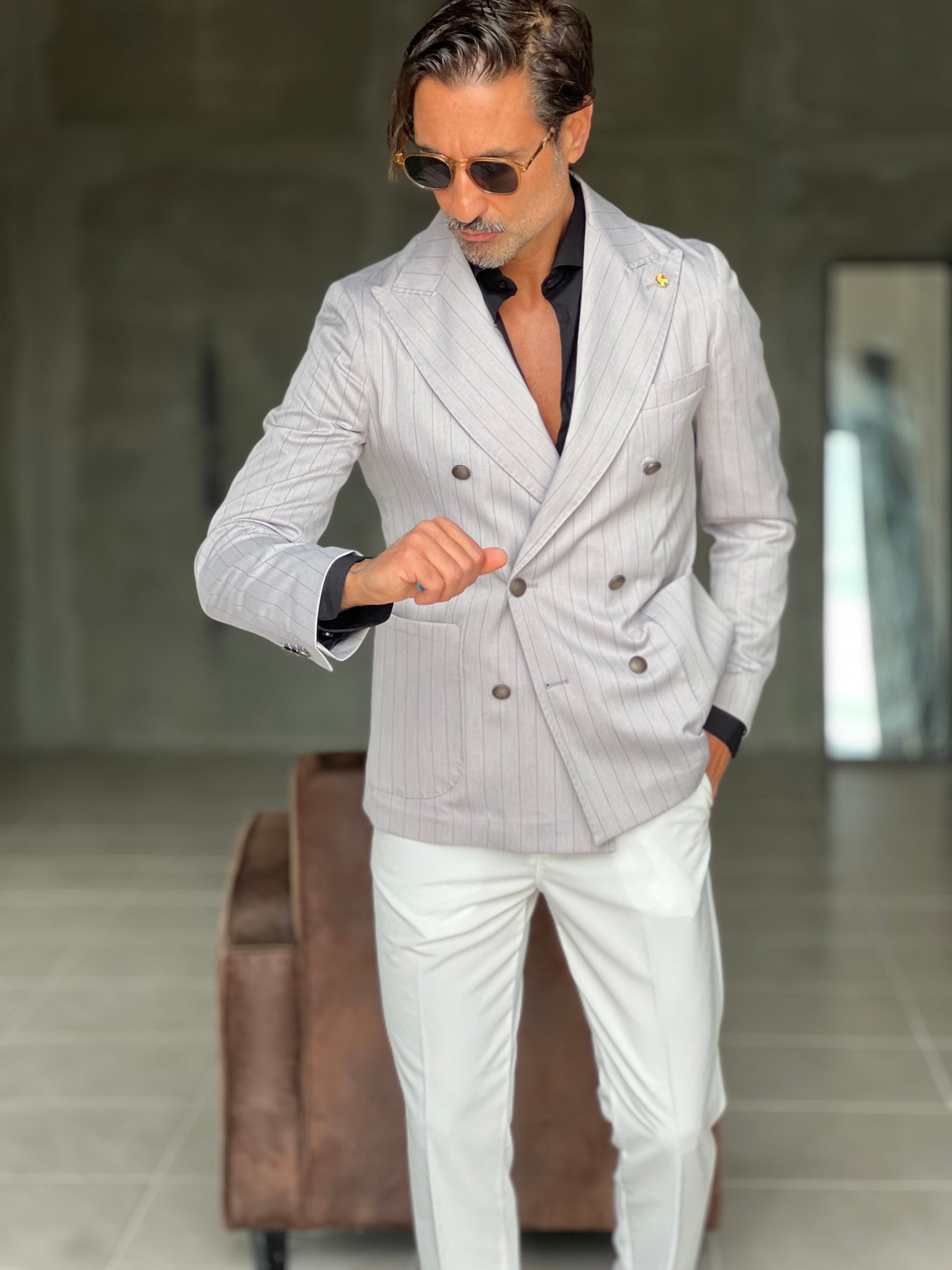 GIACCA GRIGIO CHIARO  GESSATA DOPPIOPETTO BOTTONE BRUNITO 92