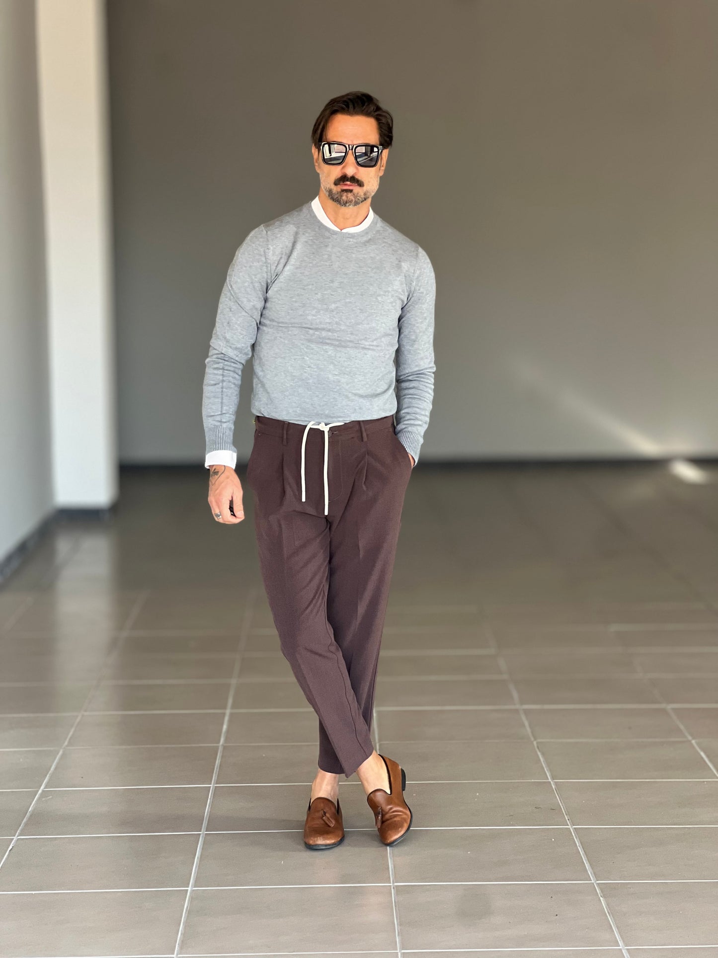 BLACK CHAIN ​​VISCOSE TROUSERS