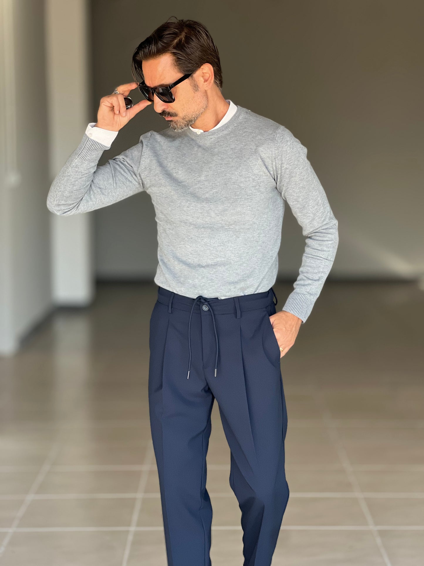 BLACK CHAIN ​​VISCOSE TROUSERS