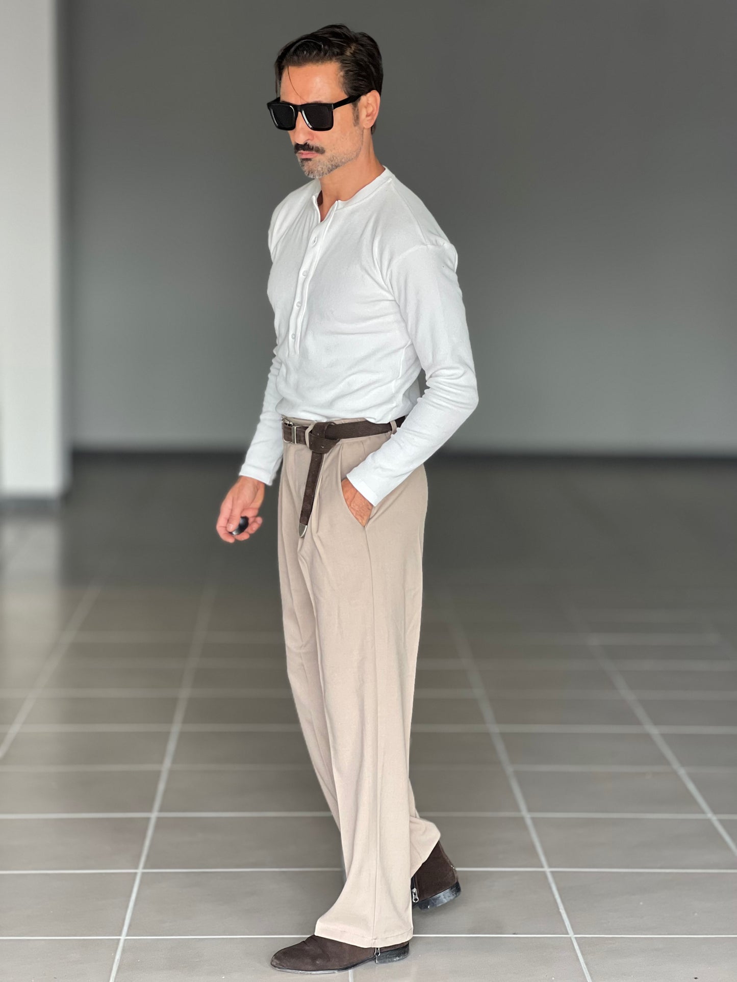 BLACK CHAIN ​​VISCOSE TROUSERS