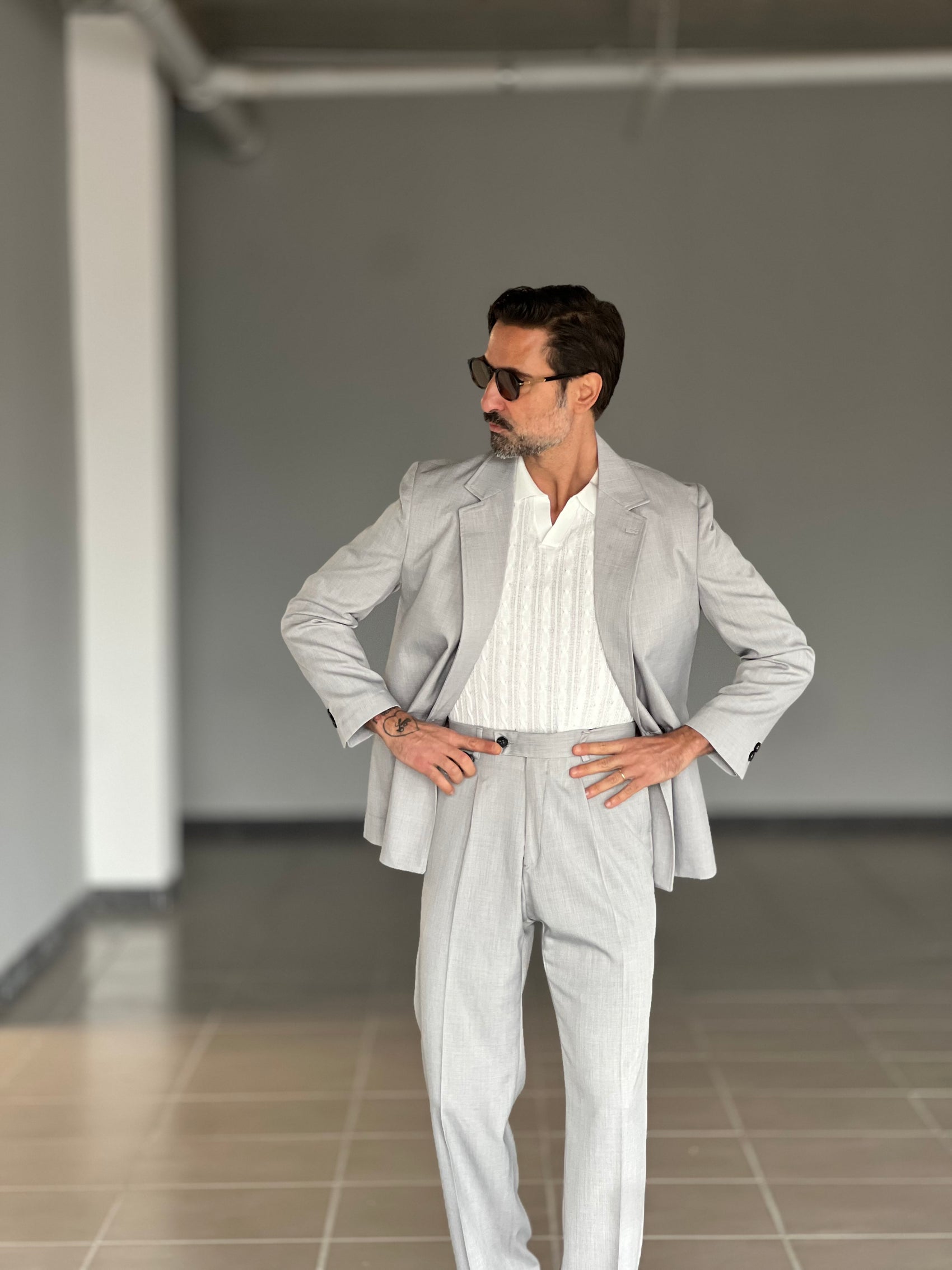 ABITO  GRIGIO DOPPIOPETTO OVER VFIT