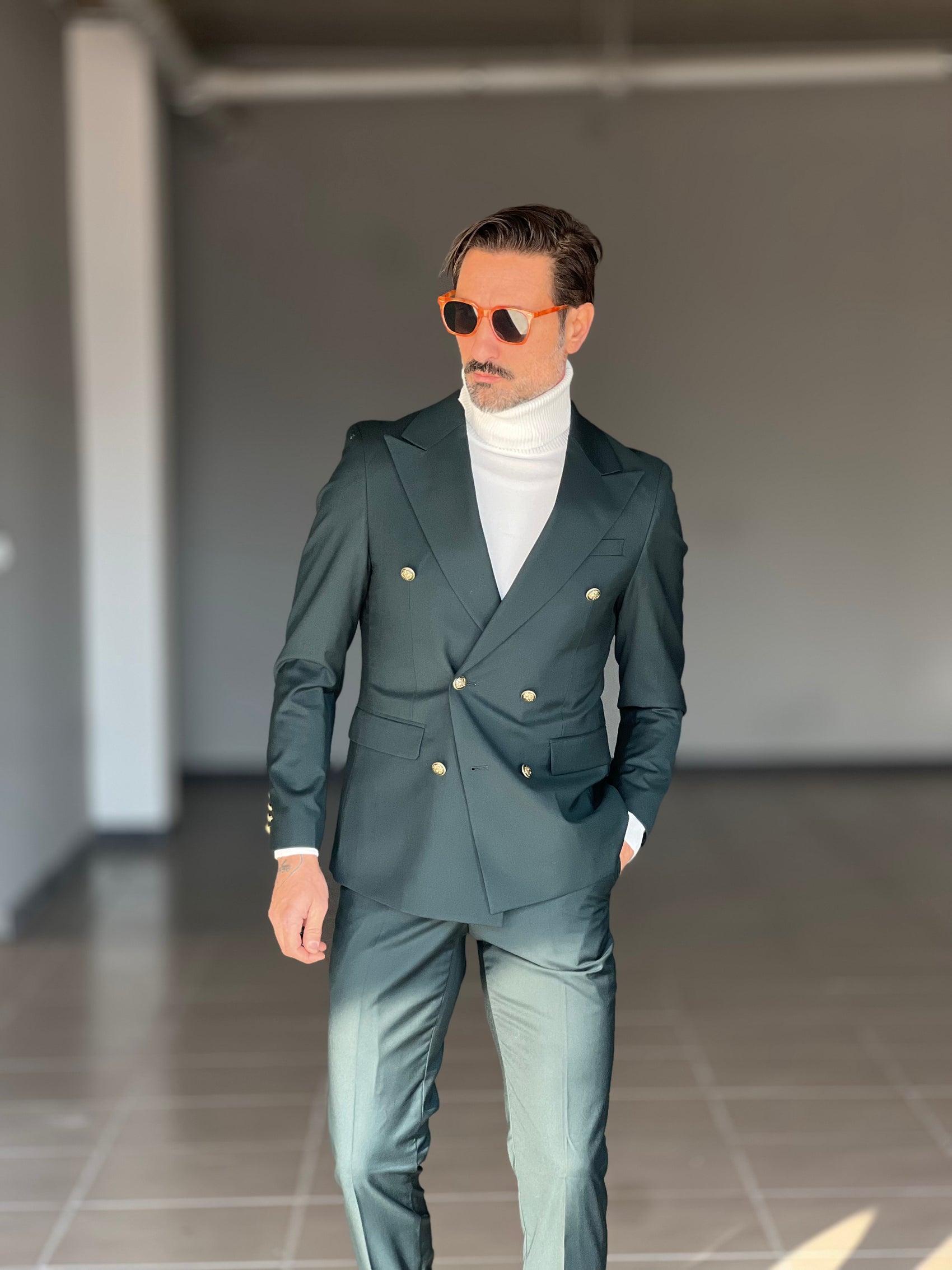 ABITO  VERDE   DOPPIOPETTO BOTTONE METALLO VISCOSA E MISTI