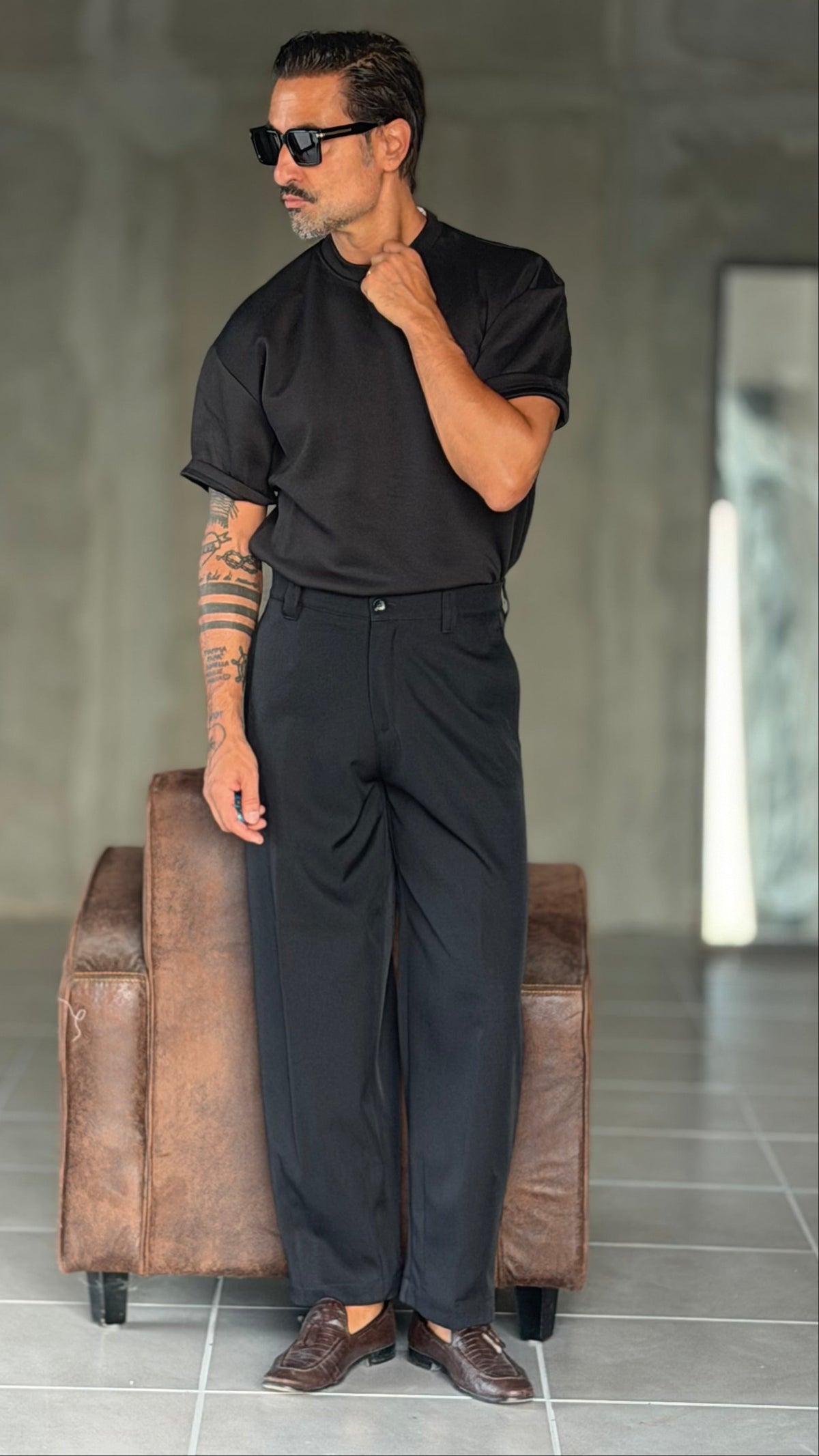 PANTALONE NERO FONDO AMPIO ALTATENSIONE 0101 ( ABBINABILE ALLA GIACCA CROP NERA  0101)