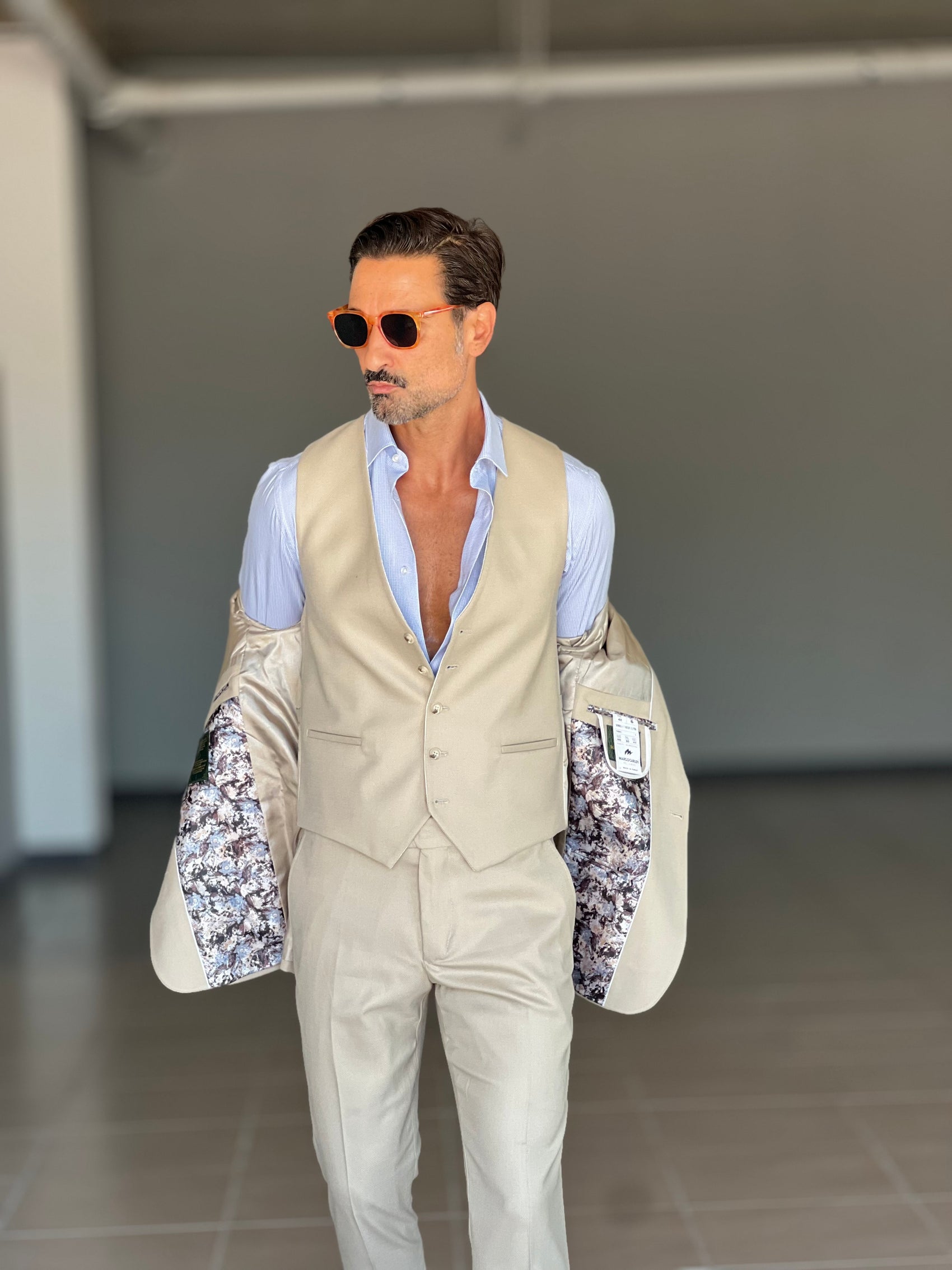 ABITO LANA E MISTI BEIGE 3 PEZZI GILET REVERSIBILE