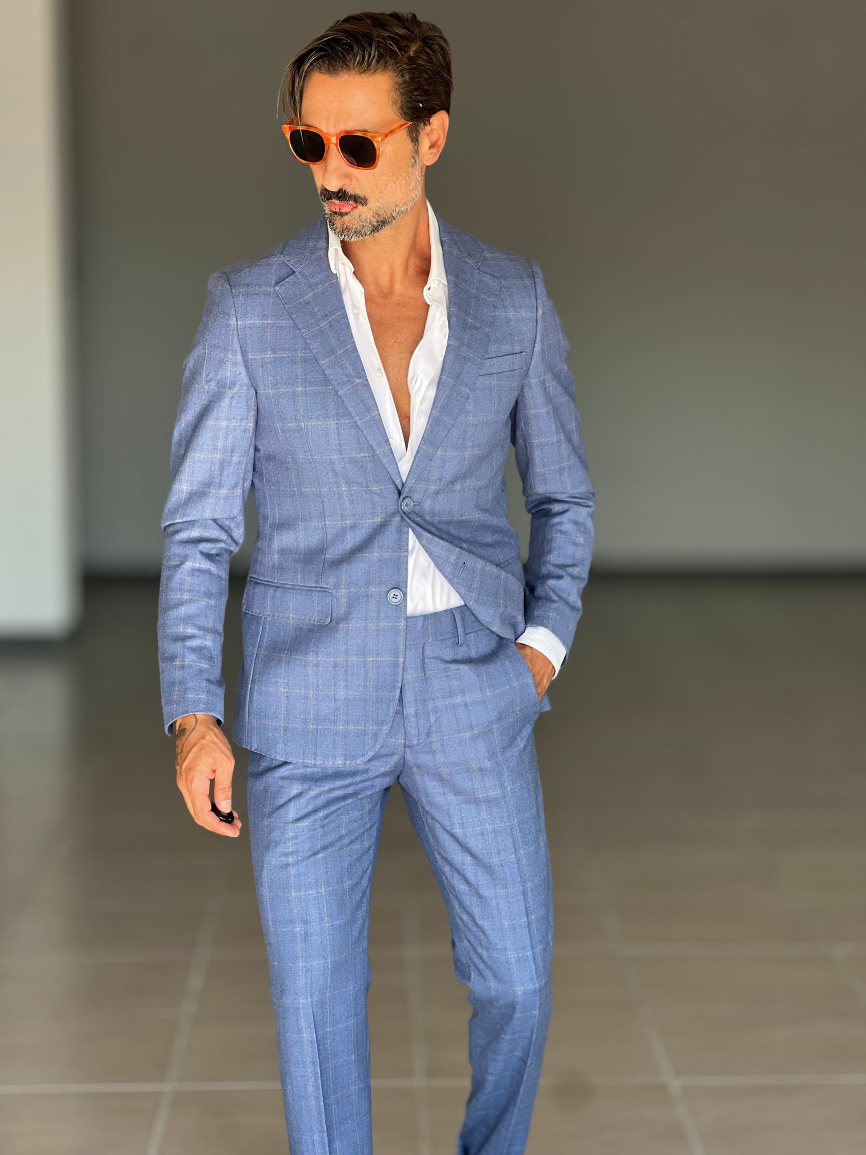 ABITO GALLES CELESTE MONOPETTO