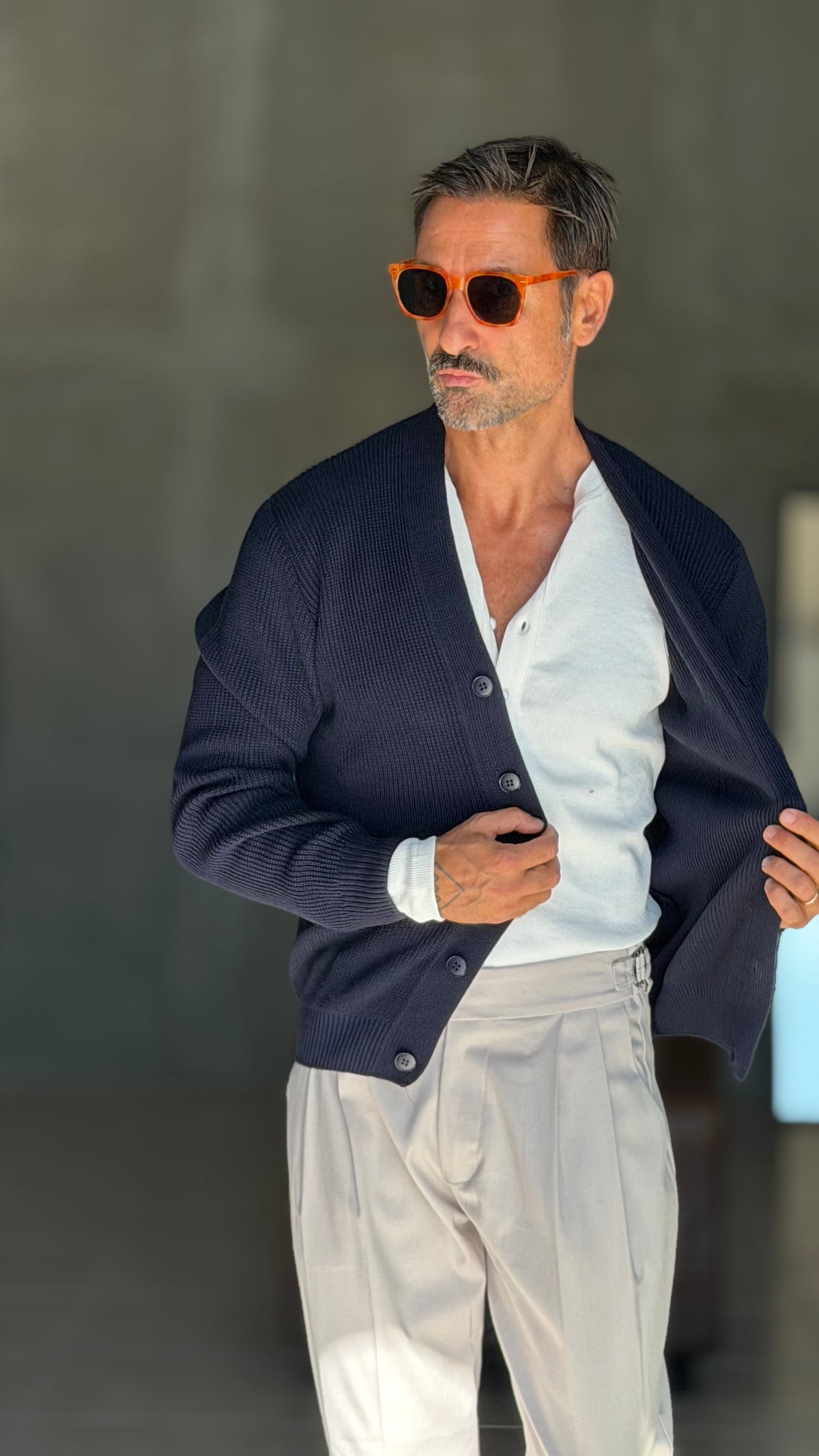 WHITE VISCOSE TROUSERS WITH REGULAR BOTTOM