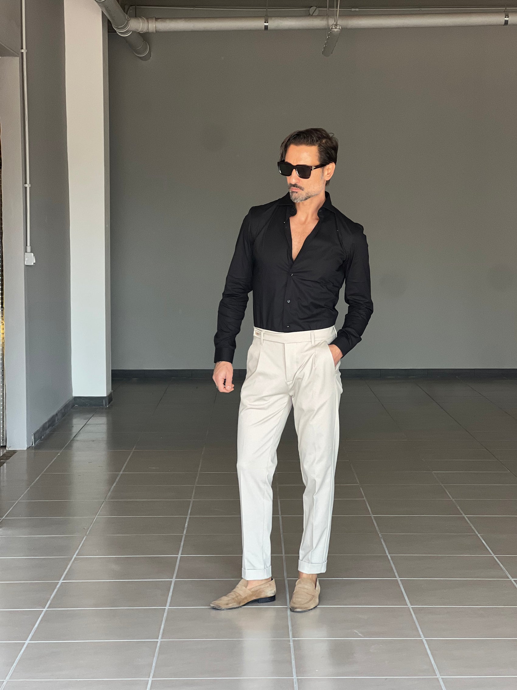 WHITE VISCOSE TROUSERS WITH REGULAR BOTTOM