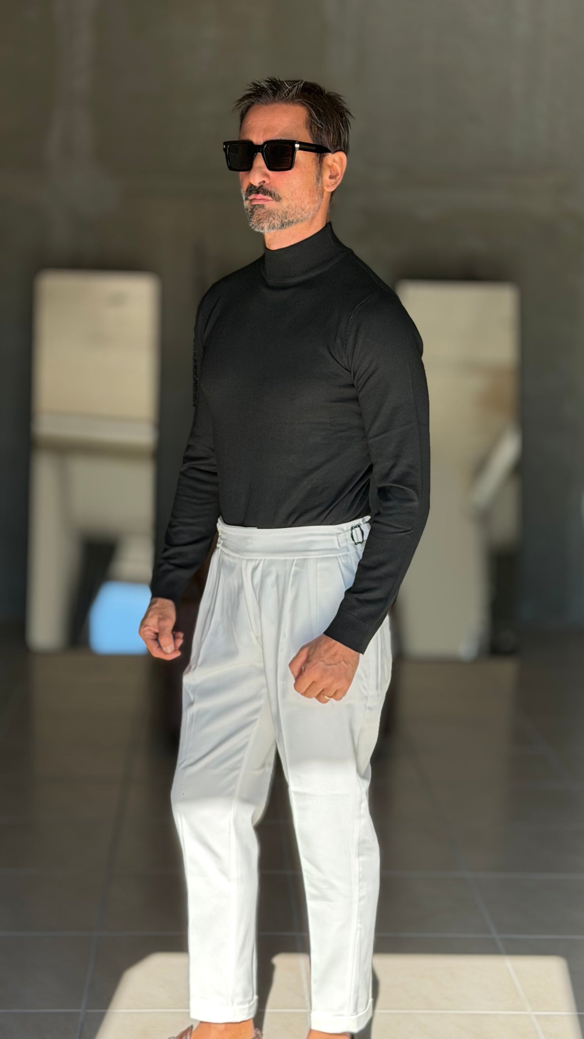 WHITE VISCOSE TROUSERS WITH REGULAR BOTTOM