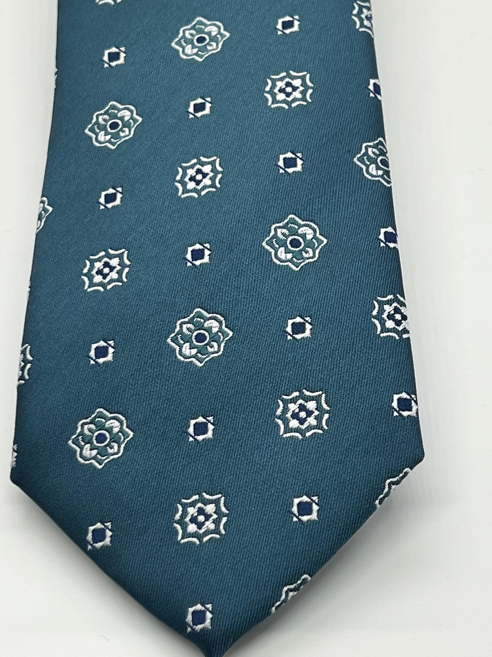 TWELVE TIE