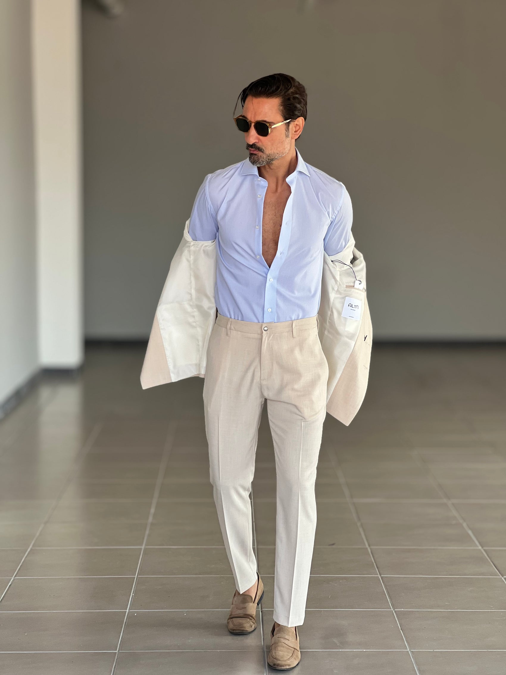 GIACCA SABBIA ALTATENSIONE PETTO A LANCIA MEZZO DOPPIOPETTO ( PUOI ABBINARE IL PANTALONE CON IL CODICE 34 )