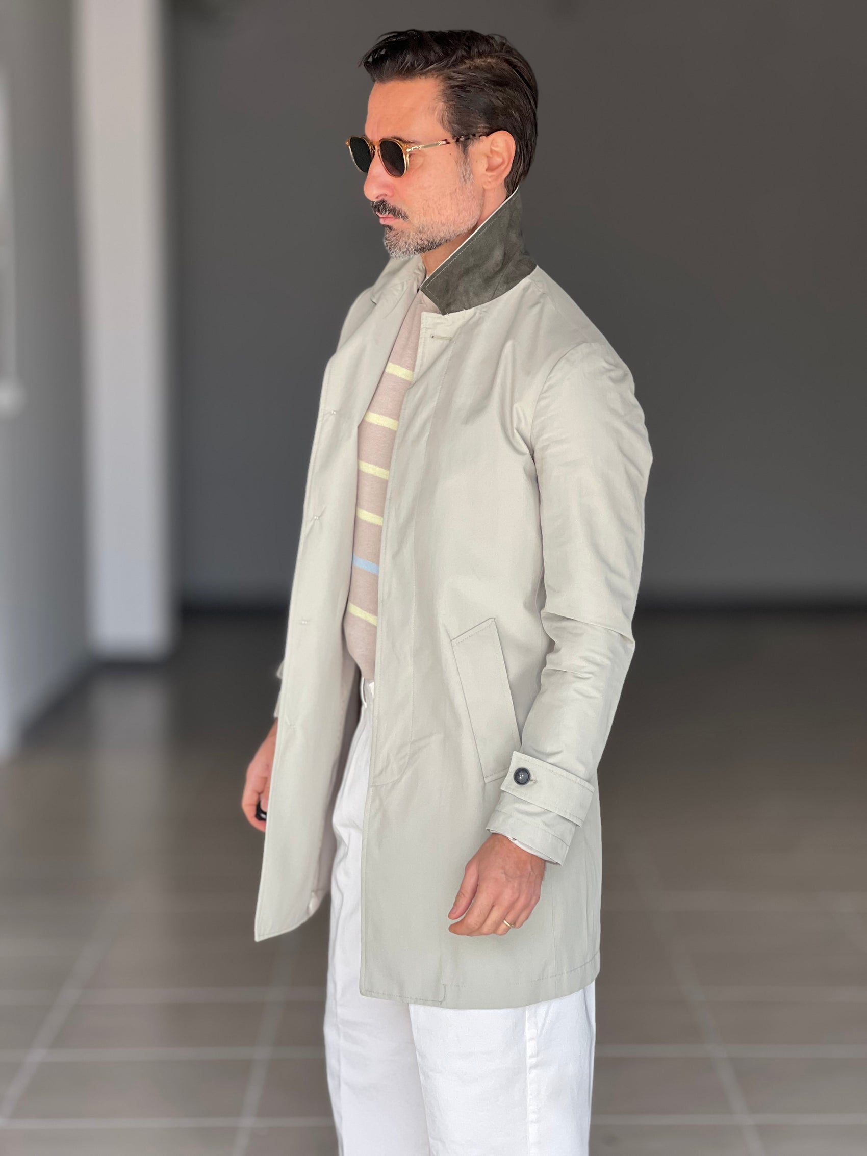 TRENCH BEIGE TESSUTO TECNICO IMPERMIABILE COLLO CAMICIA