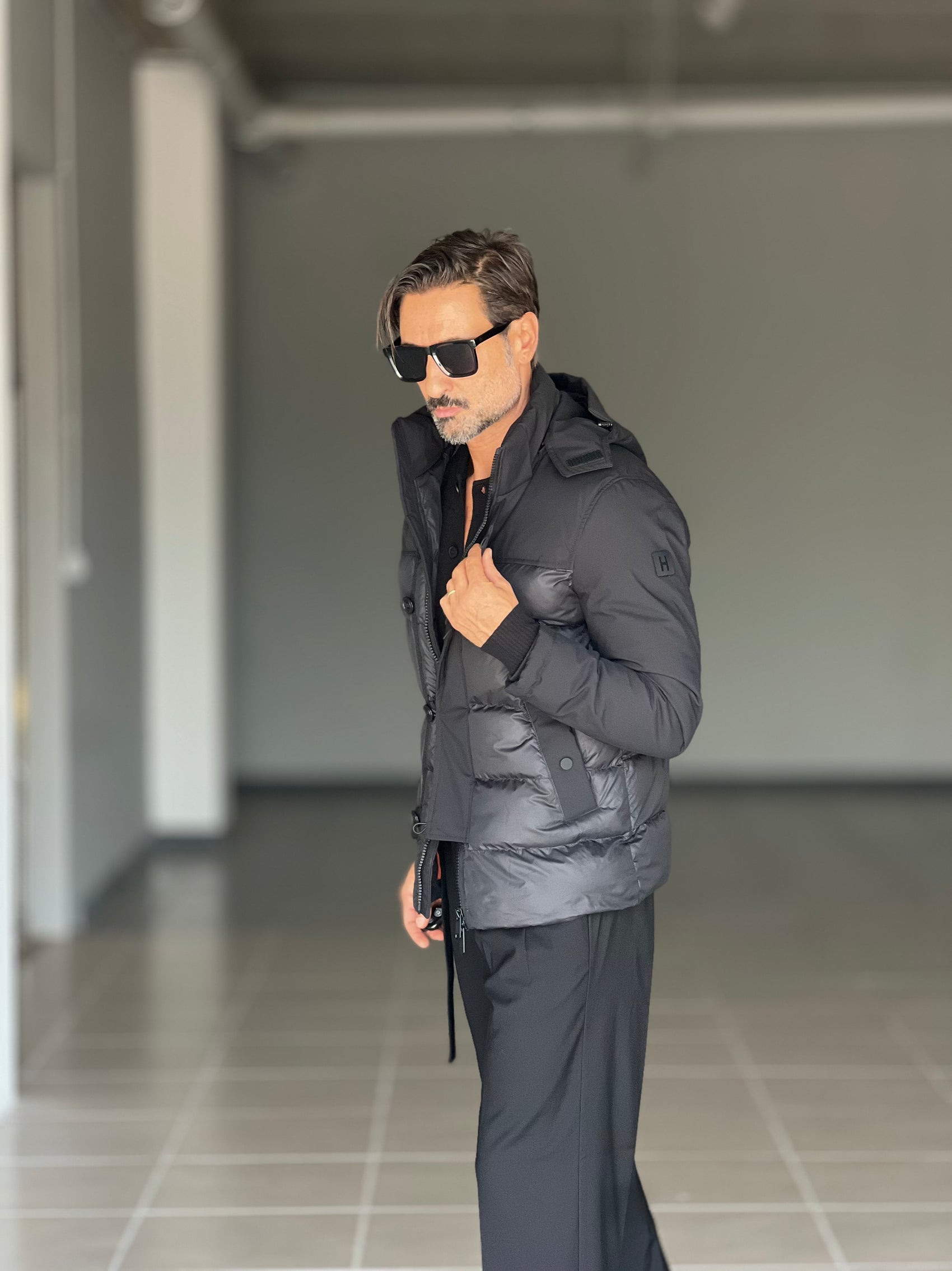 PIUMINO NERO TECNCO E TESSUTO DOPPIO CURSORE HAPPER